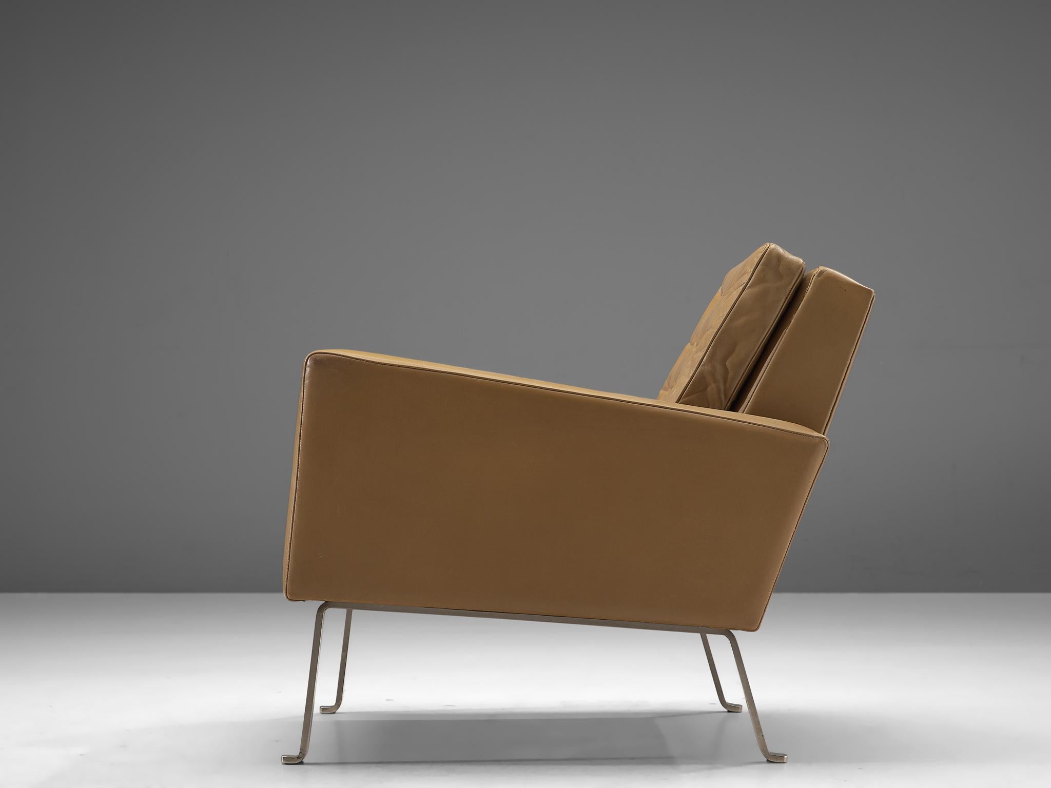 Mid-Century Modern Roland Ranier Easy Chair in Beige Leather and Metal For Sale