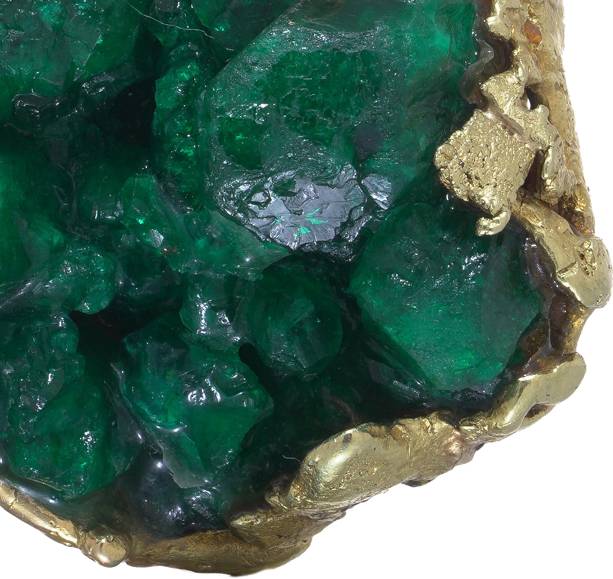 Roland Schad Pendentif émeraude brute en or 18ct Bon état - En vente à Braintree, GB