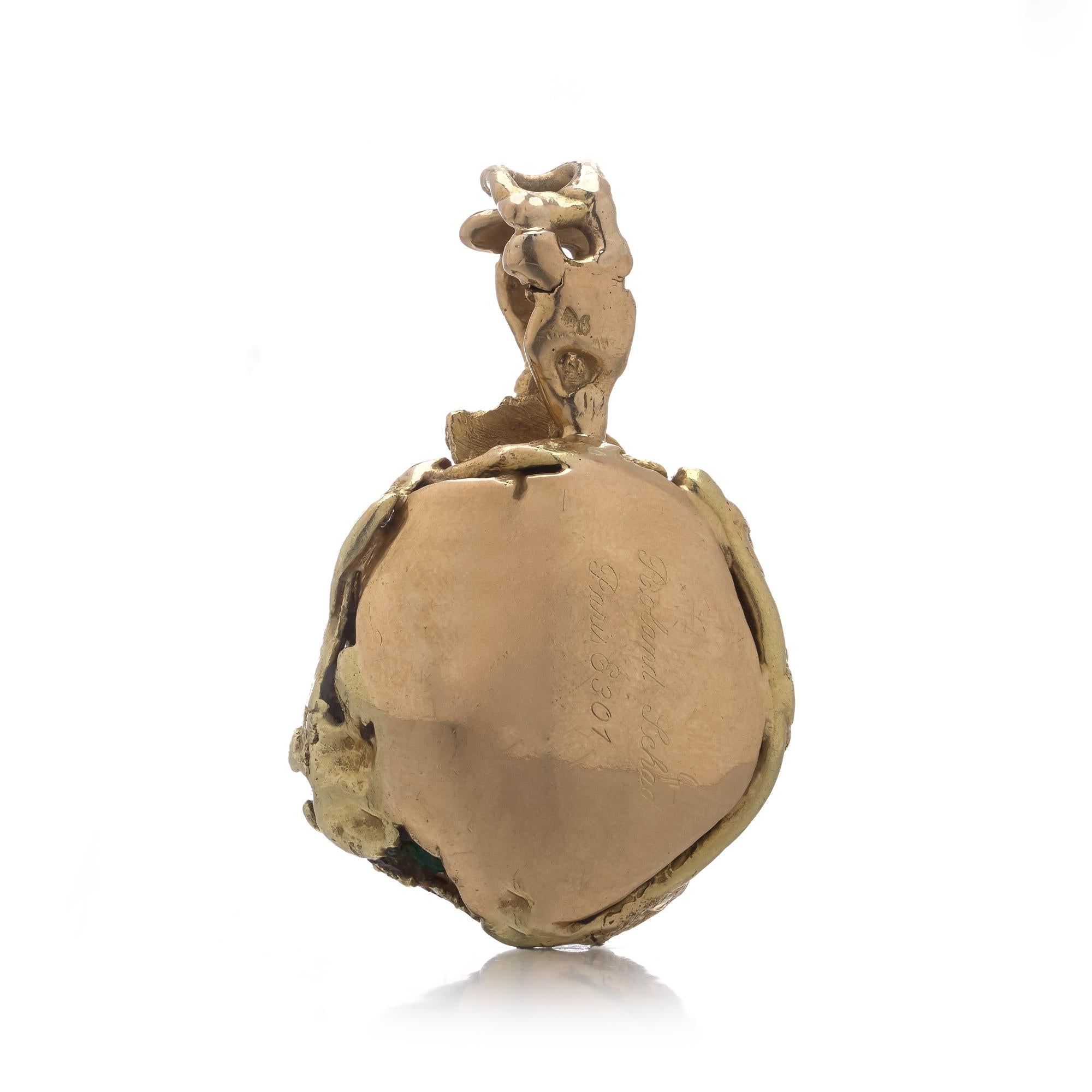 Roland Schad Pendentif émeraude brute en or 18ct en vente 4