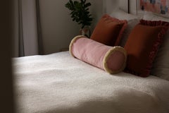 Cojín decorativo Roland Blanco Bolster Terciopelo Deluxe Hecho a Mano