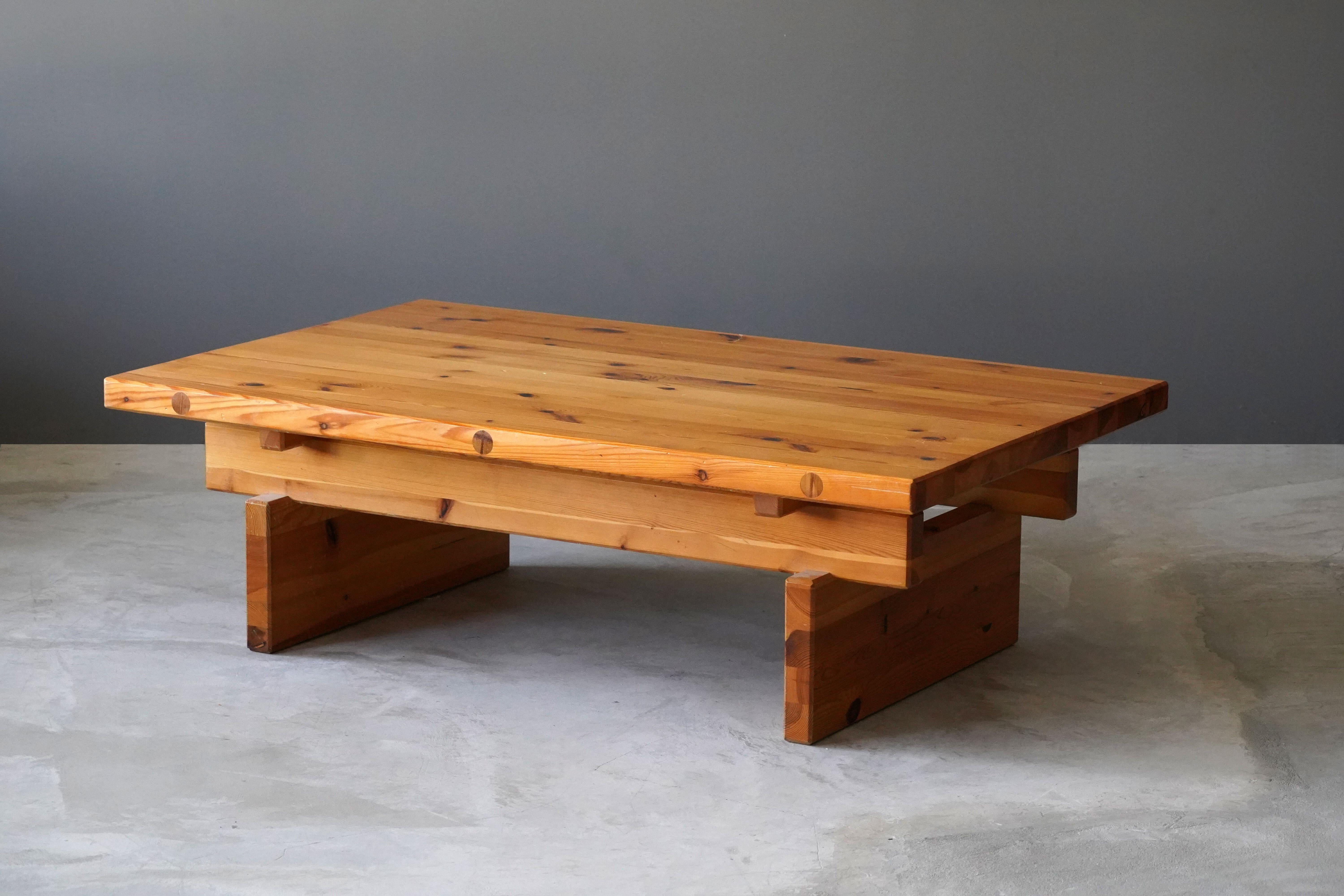 A coffee table or bench, designed by Roland Wilhelmsson, produced by Timmermannen, Sweden, 1970s

This highly functionalist piece is produced using what Wilhelmsson referred to as the 