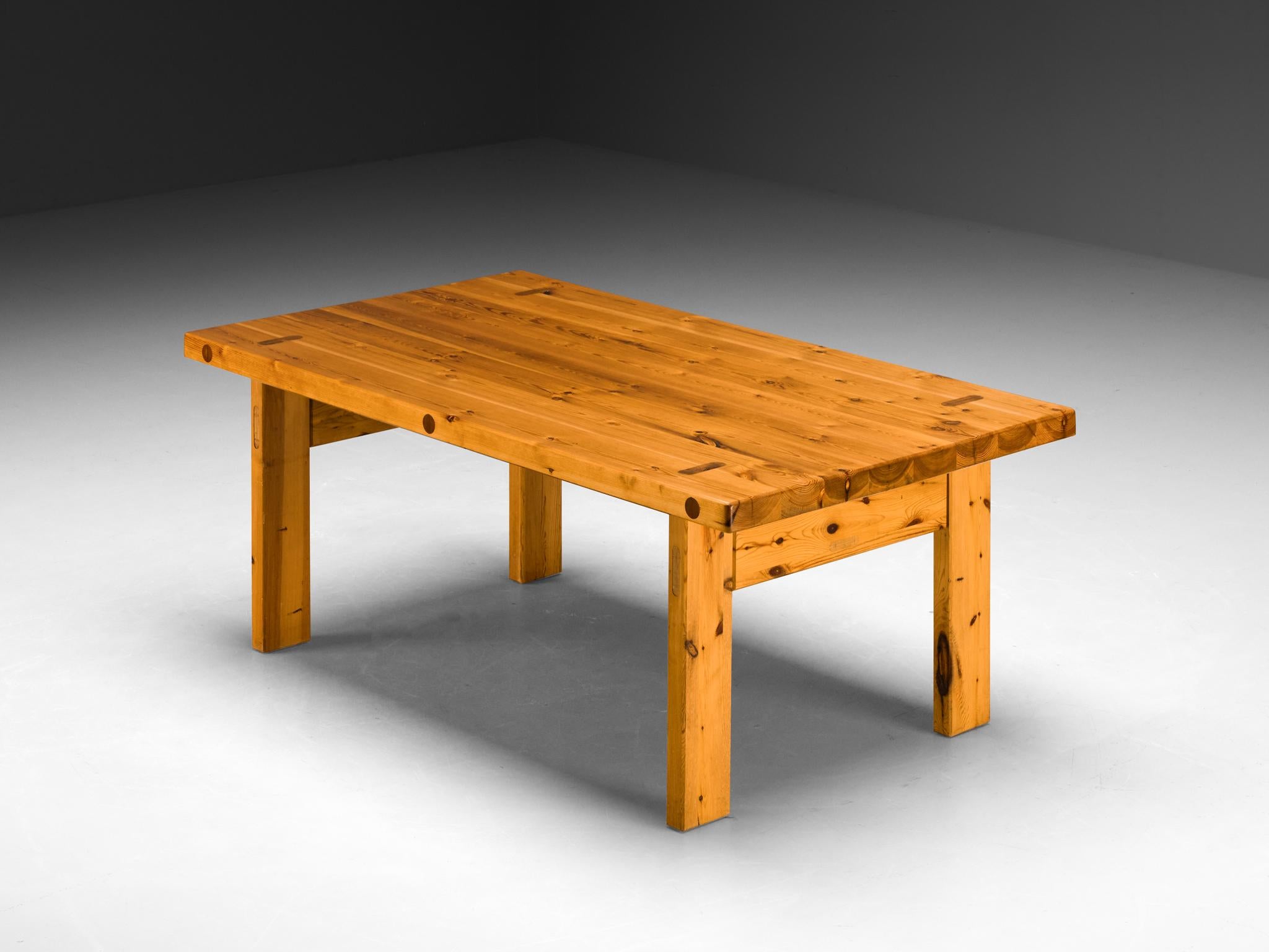 Roland Wilhelmsson for Rolands Konsthantverk AB, solid pine, Ågesta, Sweden, 1970s

This dining table, created by the Swedish designer Roland Wilhelmsson, exemplifies robust and enduring design. Its construction is both solid and refined,