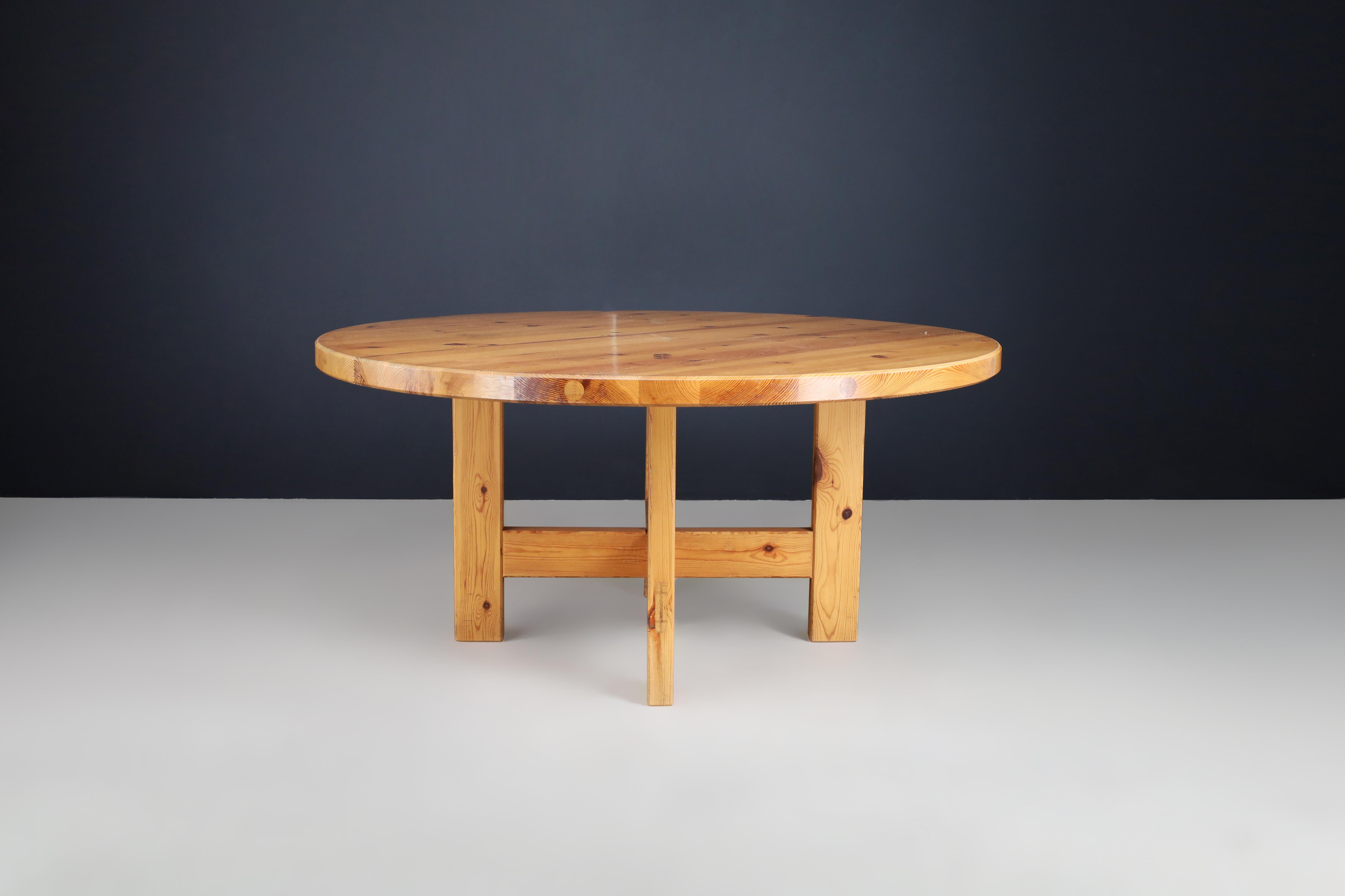 Roland Wilhelmsson for Karl Andersson & Söner Round Solid Pine Table Sweden 1970 For Sale 4