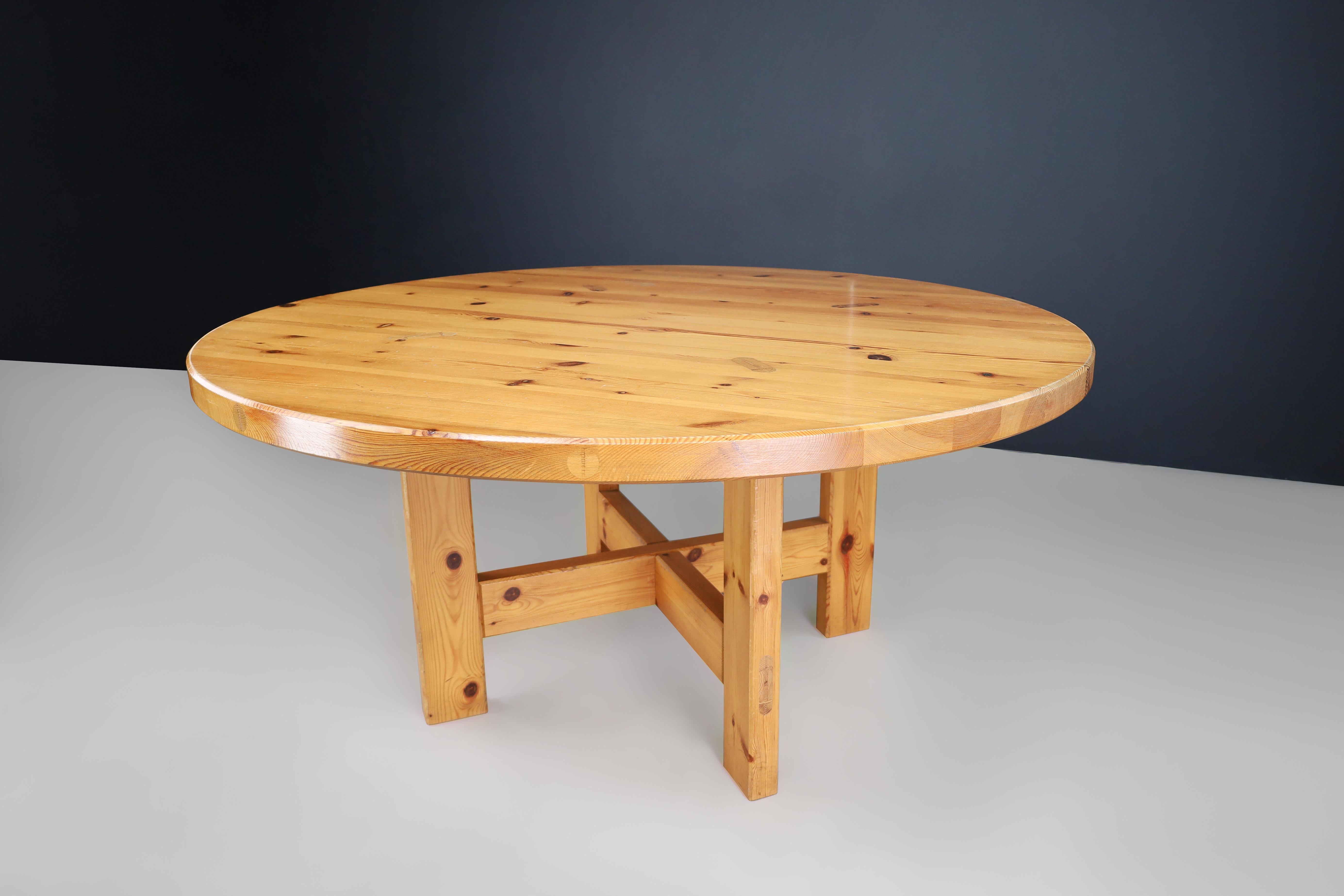 Swedish Roland Wilhelmsson for Karl Andersson & Söner Round Solid Pine Table Sweden 1970 For Sale