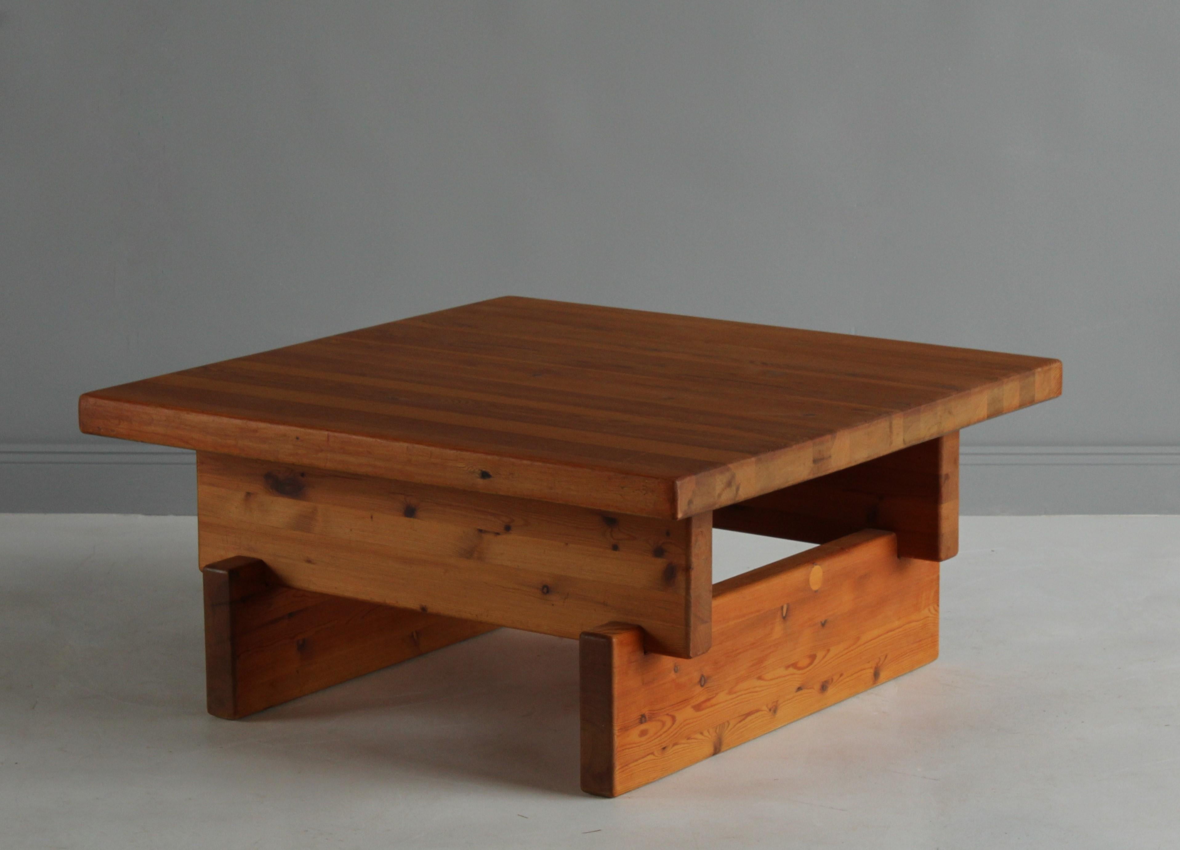 Roland Wilhelmsson (attributed) Coffee Table, Solid Pine, 1960s, Sweden (Skandinavische Moderne)