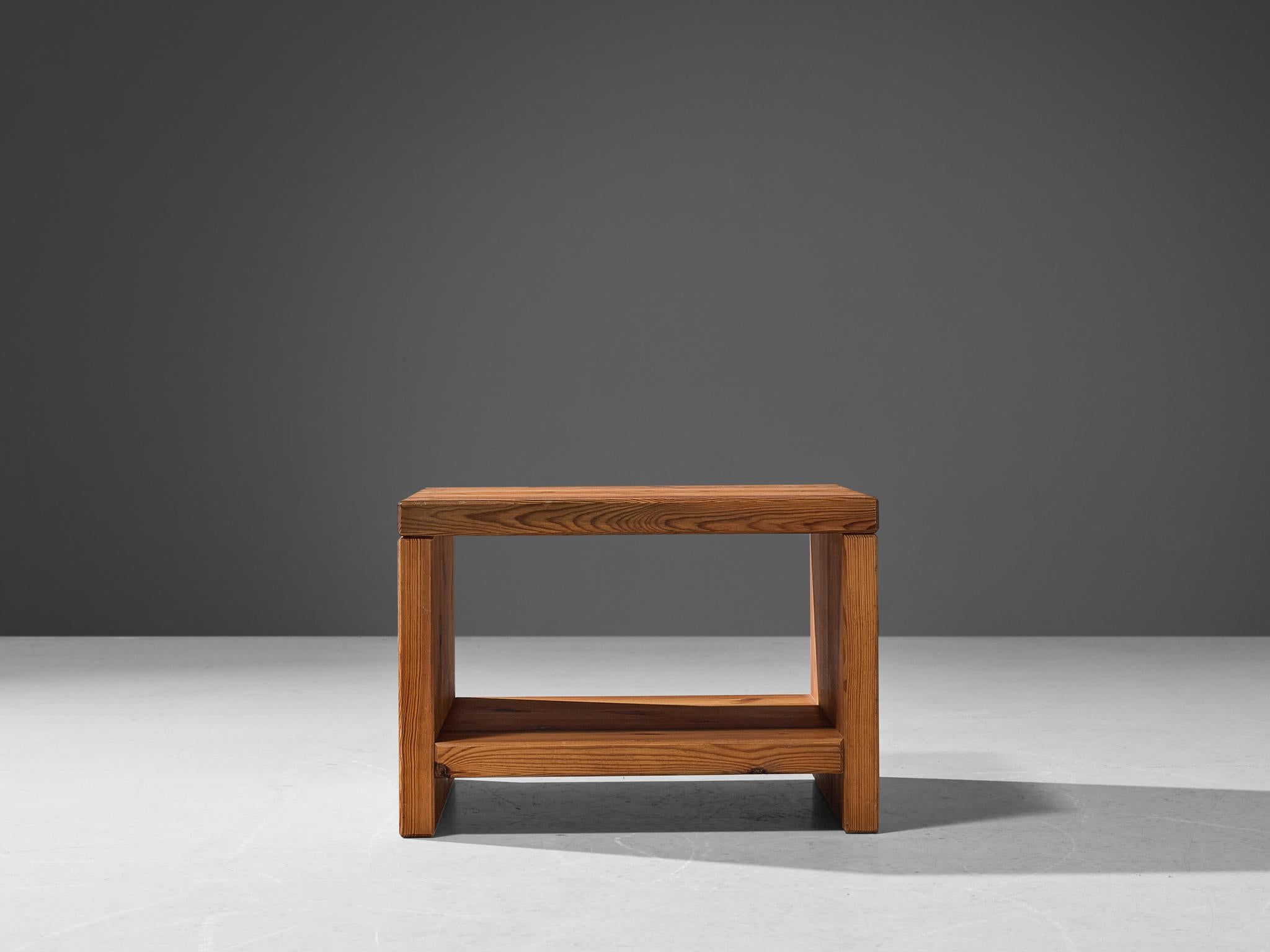 Roland Wilhelmsson Side Table in Solid Pine  For Sale 3
