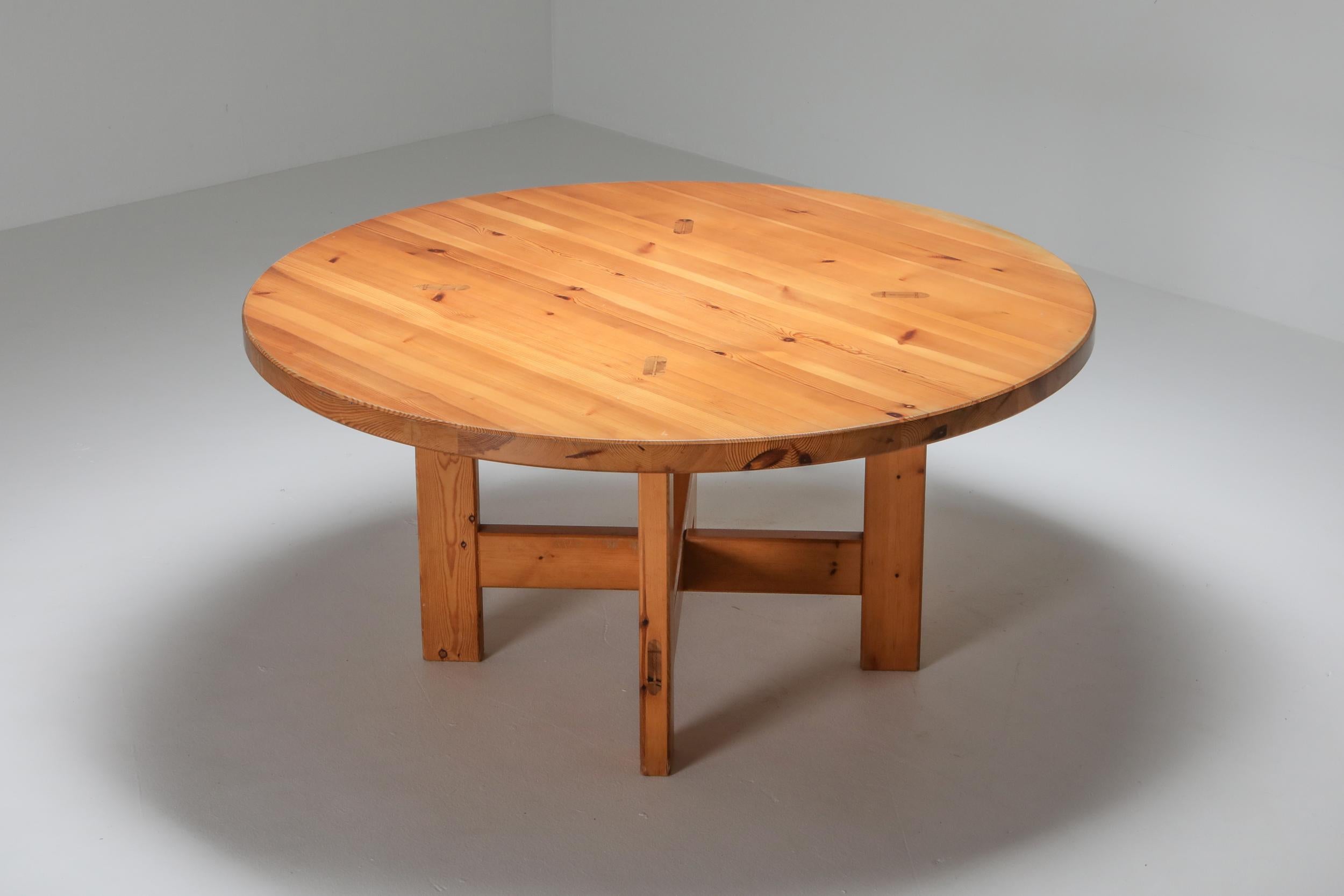 Roland Wilhelmsson Solid Pine Dining Table for Karl Anderson & Söner, Sweden In Excellent Condition In Antwerp, BE