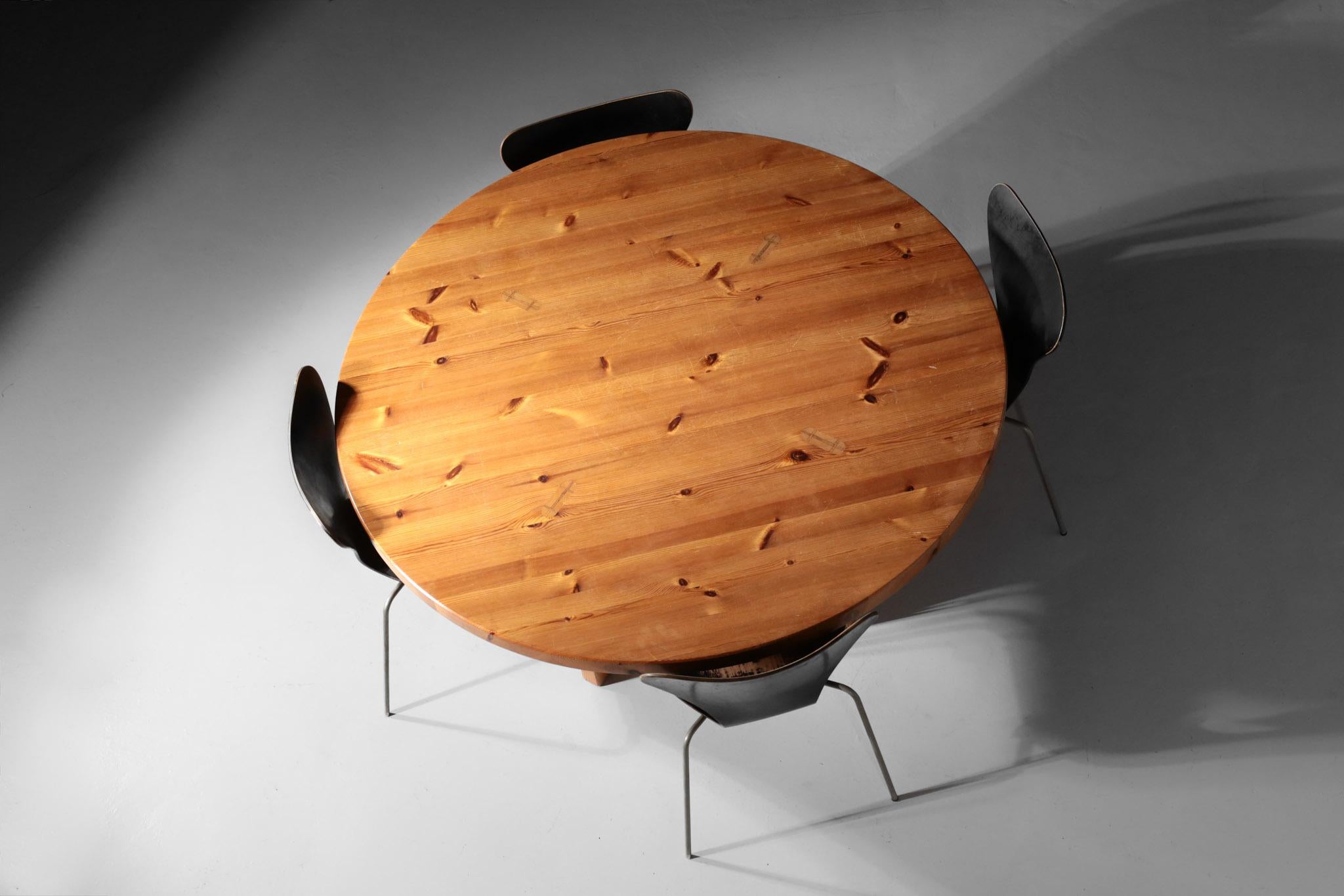 Roland Wilhemsson Dining Table, Model RW152, Scandinavian Design For Sale 8