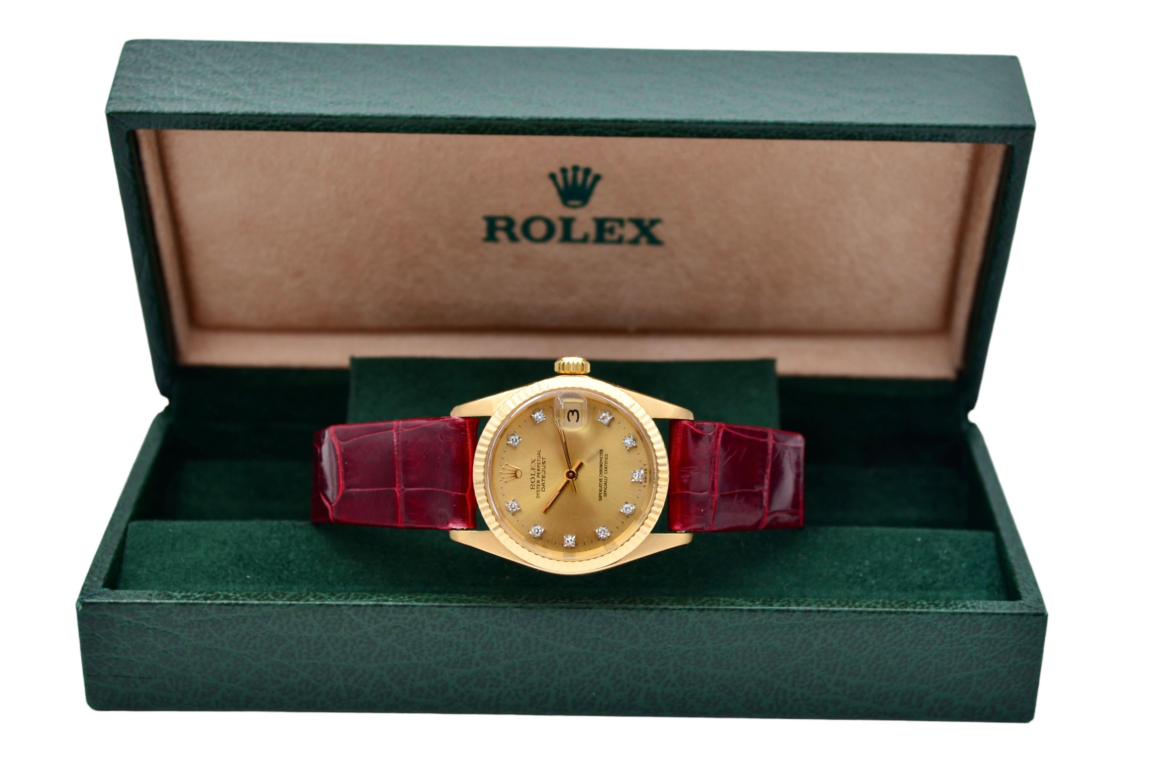 The watch is in a good condition and it’s working well. It shows slight signs of wear and scratches. The leather strap and the clasp are not original from Rolex. The watch comes with the original box, along with an AGS Jewelry warranty card. For