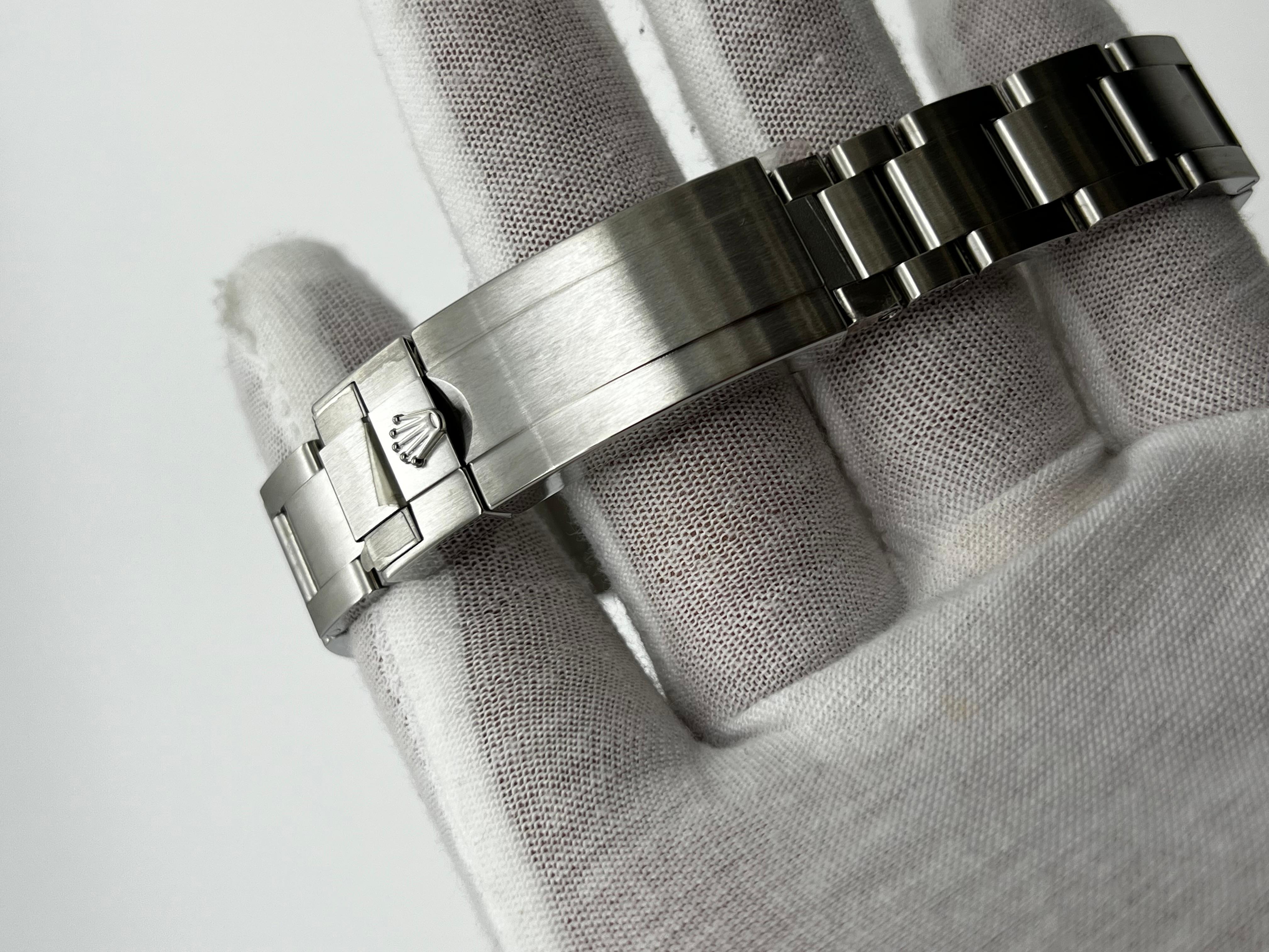 Rolex 114060 Submariner Schwarz Keramik Edelstahl Box Papier 2013 3