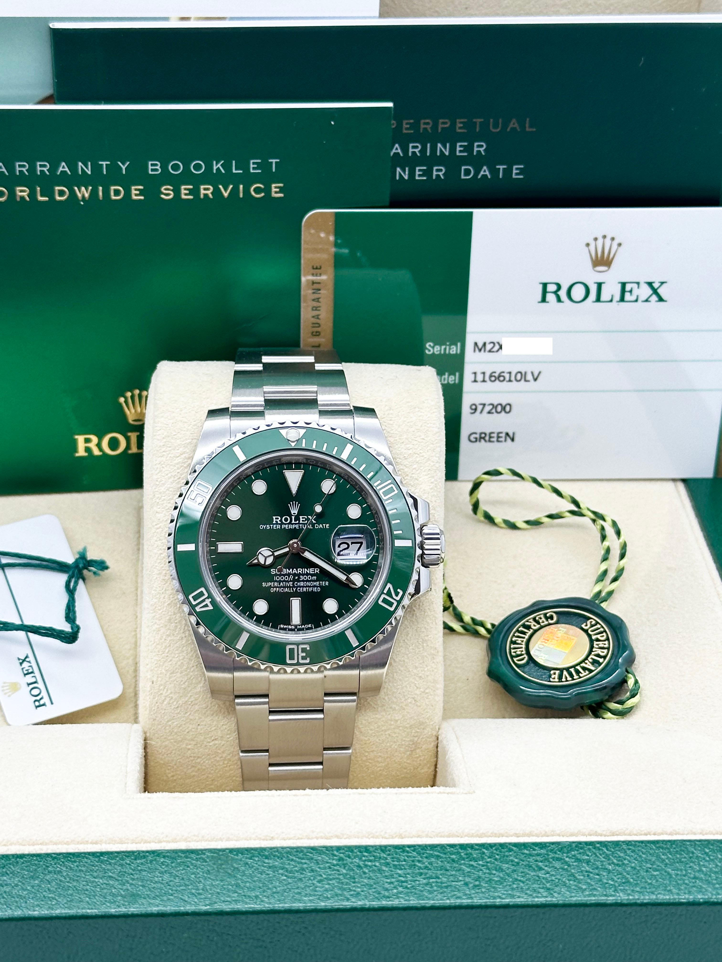 Rolex 116610LV Submariner Hulk Grün Keramik 40mm Stahl Box Papier 2016 im Zustand „Hervorragend“ in San Diego, CA