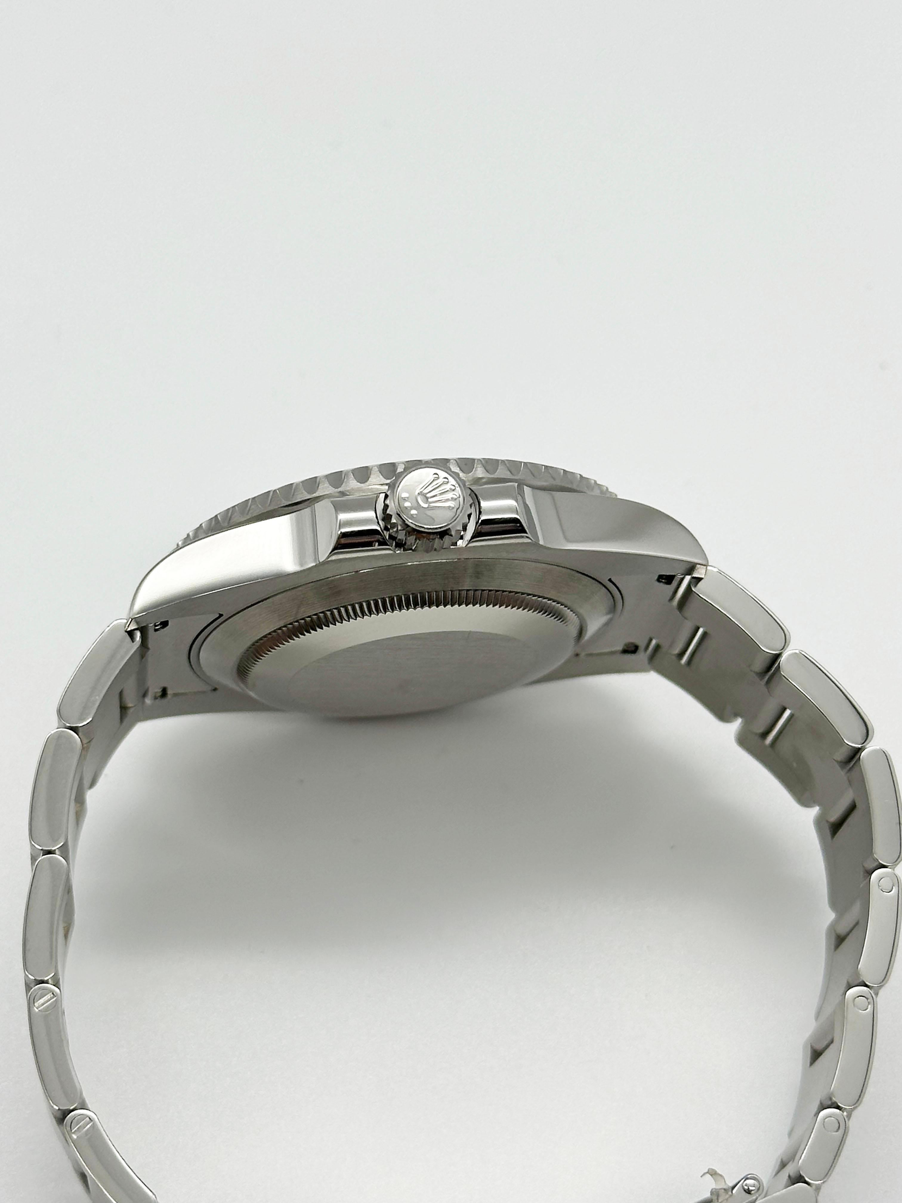 Rolex 116610LV Submariner Hulk Grün Keramik 40mm Stahl Box Papier 2016 2
