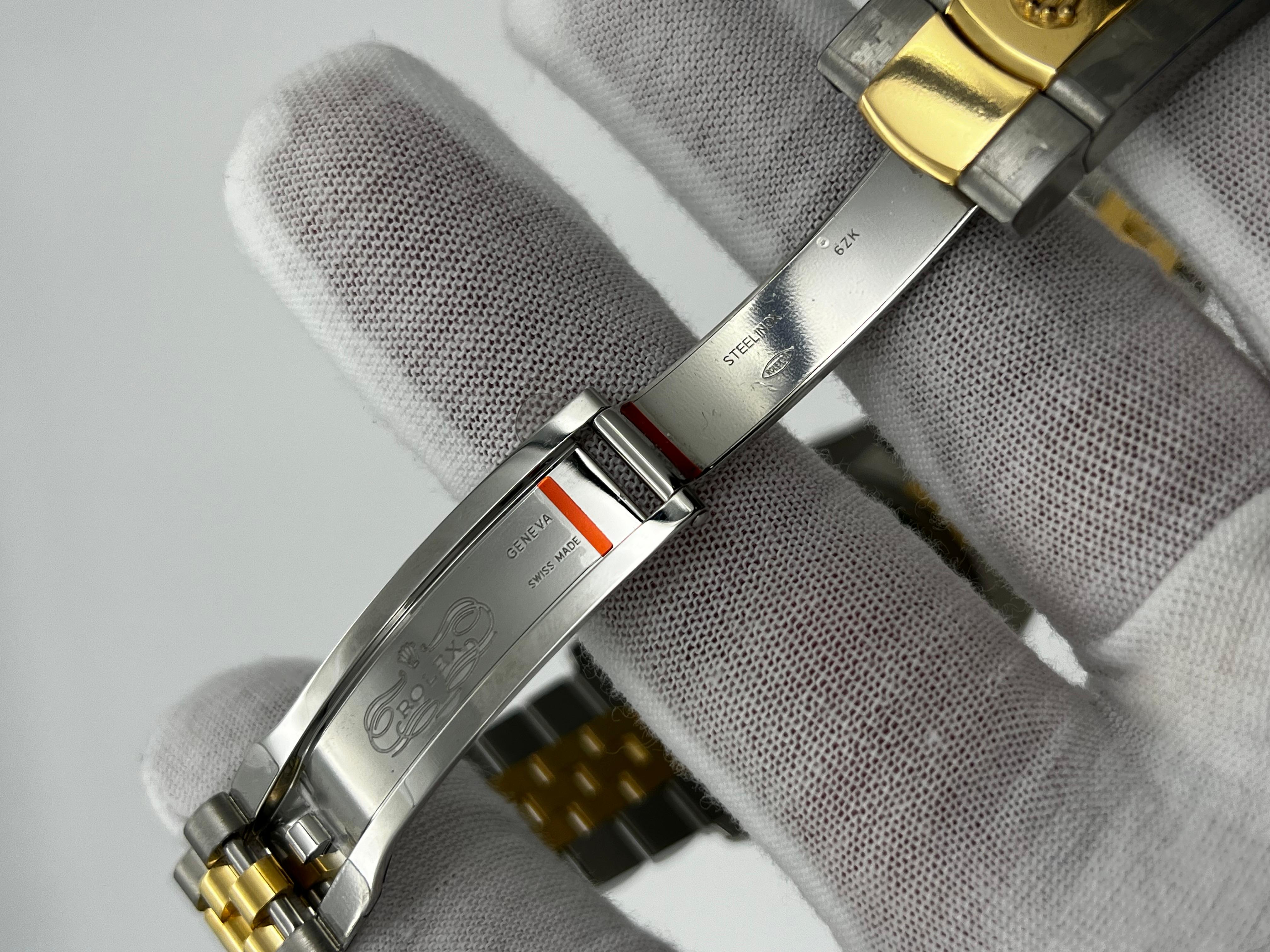 Rolex 126233 Datejust MOP Montre en or 18 carats et acier avec anniversaire STICKERS Jubilee 4