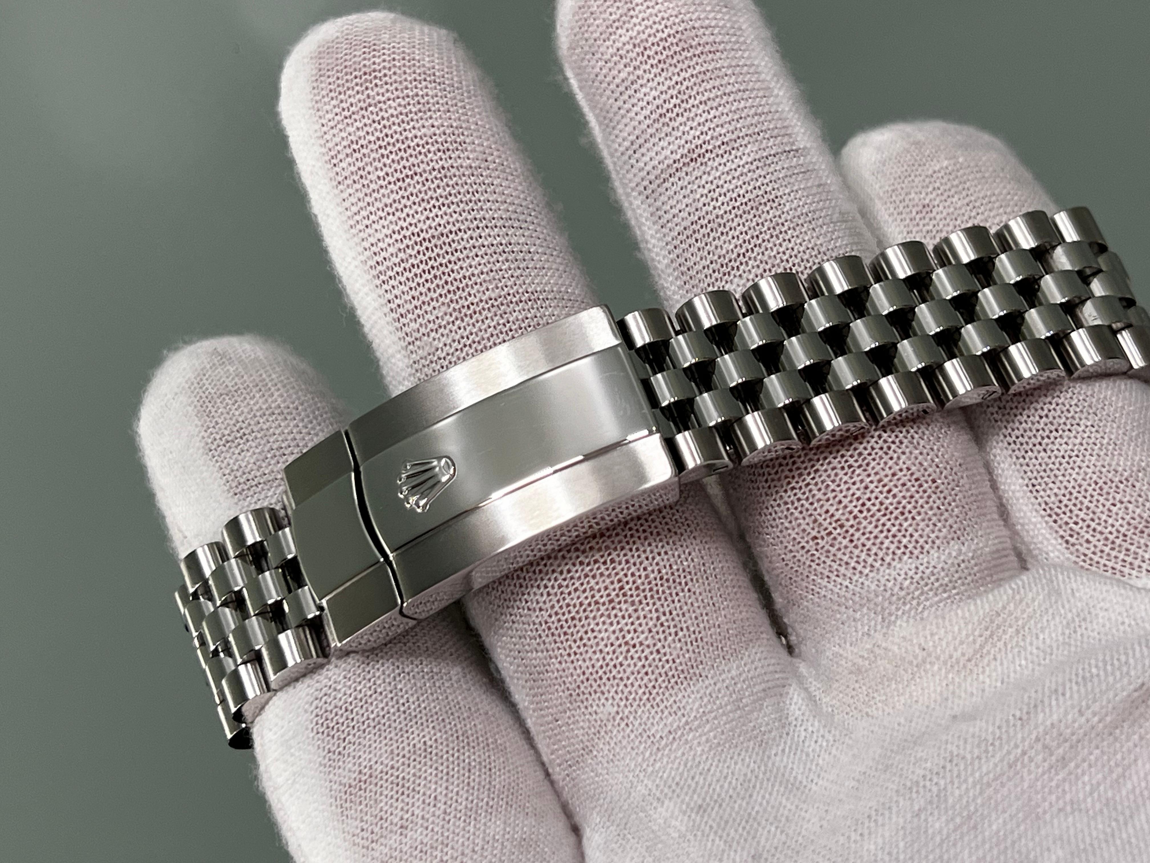 Rolex 126300 Datejust 41 Silber Zifferblatt Edelstahl Box Papier Edelstahl 6