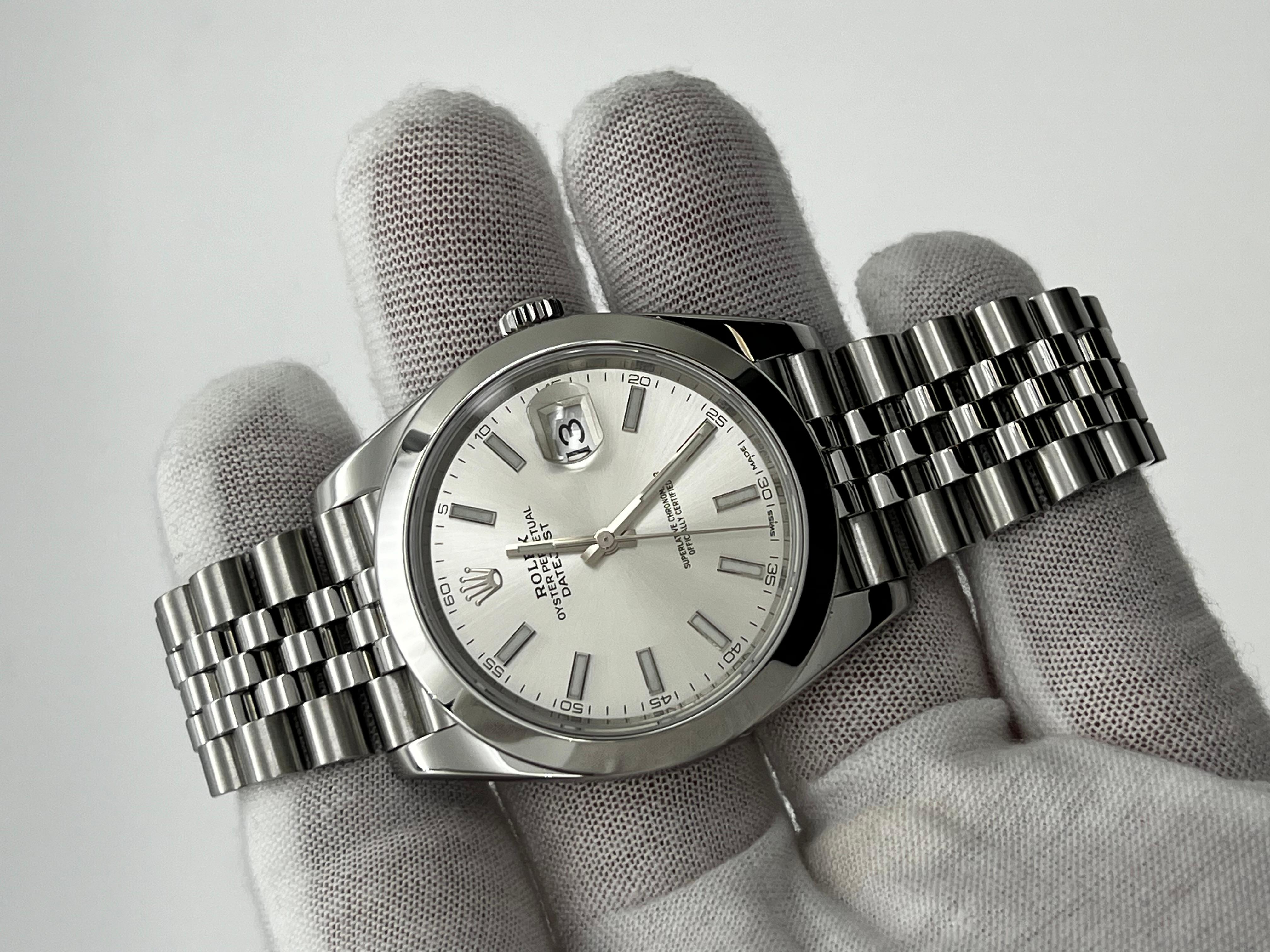 Stilnummer: 126300



Seriennummer: 0S755***



Jahr: 2018

 

Modell: Datejust 41

 

MATERIAL des Gehäuses: Rostfreier Stahl

 

Band: Rostfreier Stahl 

 

Lünette: Edelstahl 

 

Zifferblatt: Silber

 

Gesicht: Saphirglas 

 

Gehäusegröße: