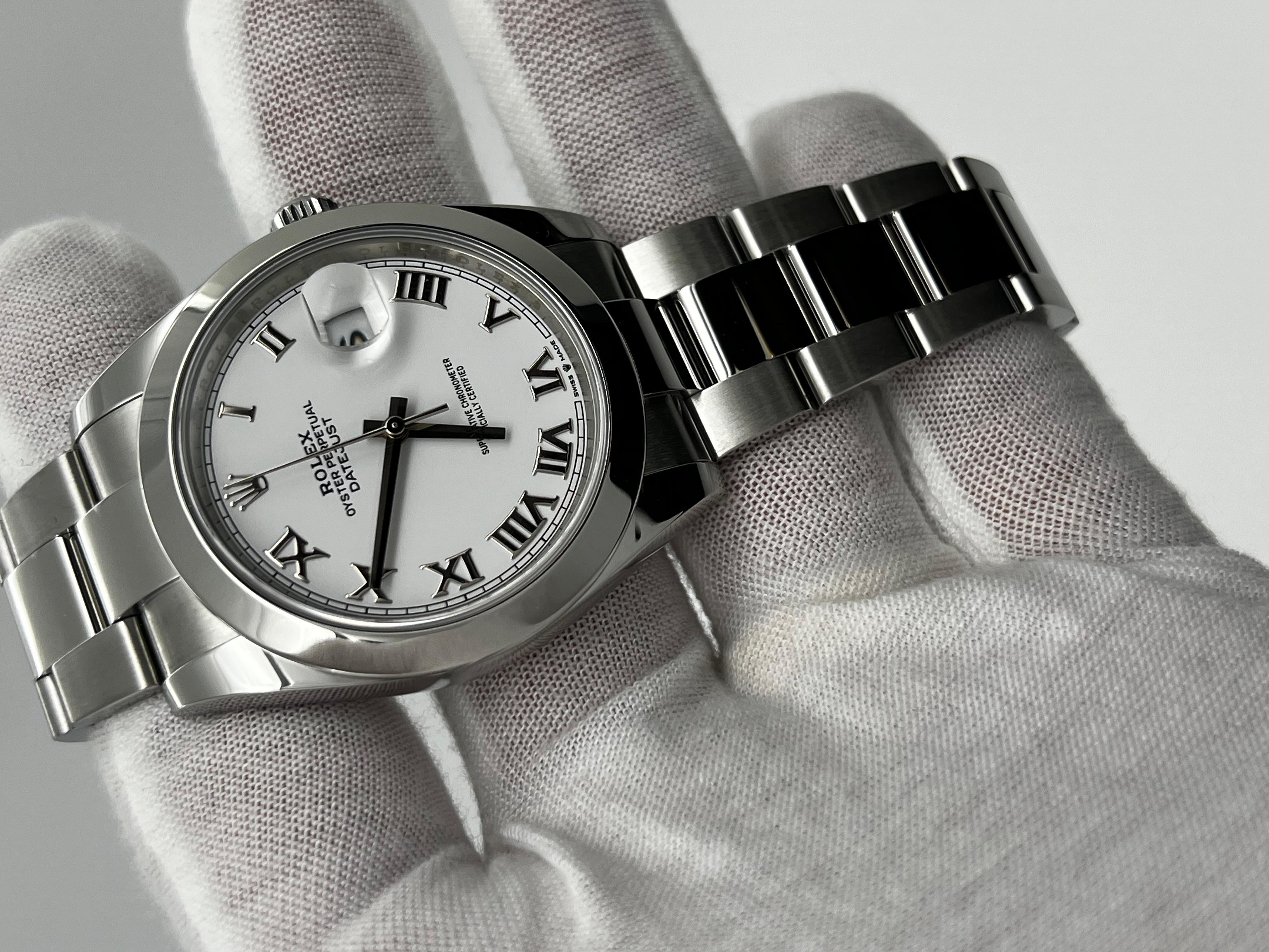 Rolex 126300 Datejust 41 Weißes römisches Zifferblatt Edelstahl-Kastenpapier 1
