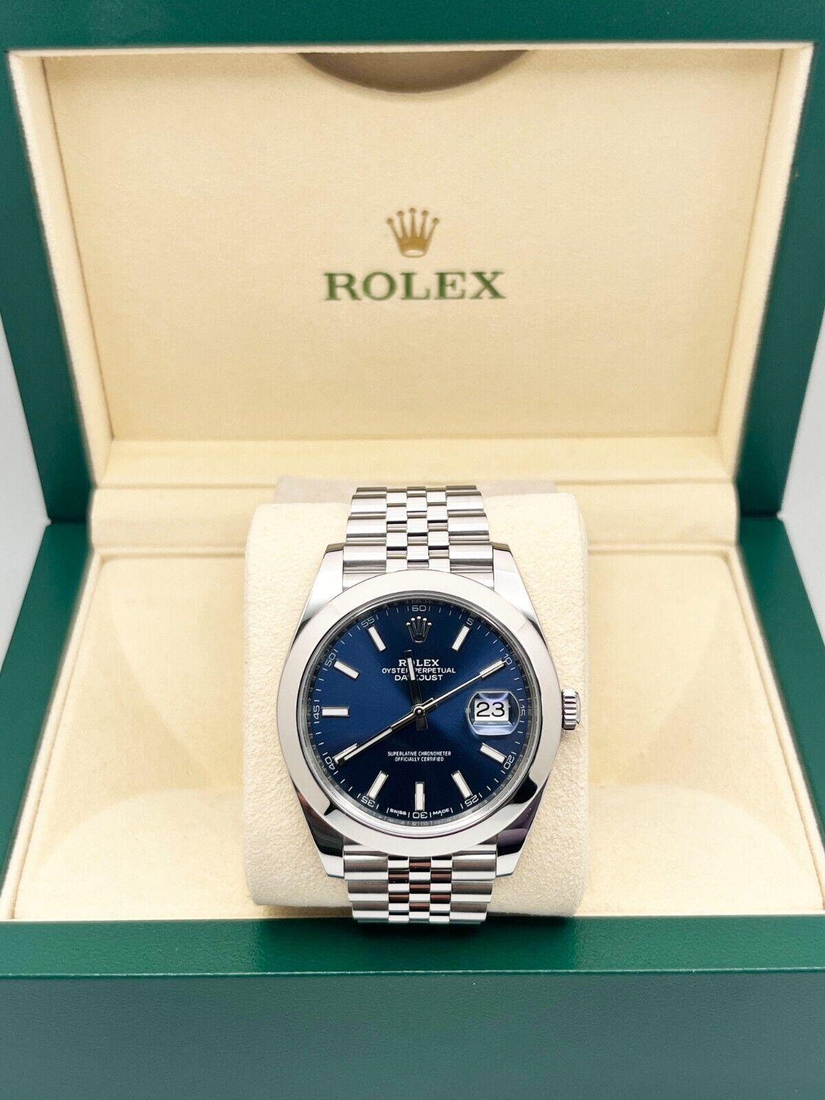 Numéro de style : 126300



Série : 18L05***



Année : 2018

 

Modèle : Datejust 41

 

Matériau du boîtier : Acier inoxydable

 

Bande : Acier inoxydable

  

Lunette : Acier inoxydable

  

Cadran : Bleu

 

Visage : Cristal saphir

 

Taille