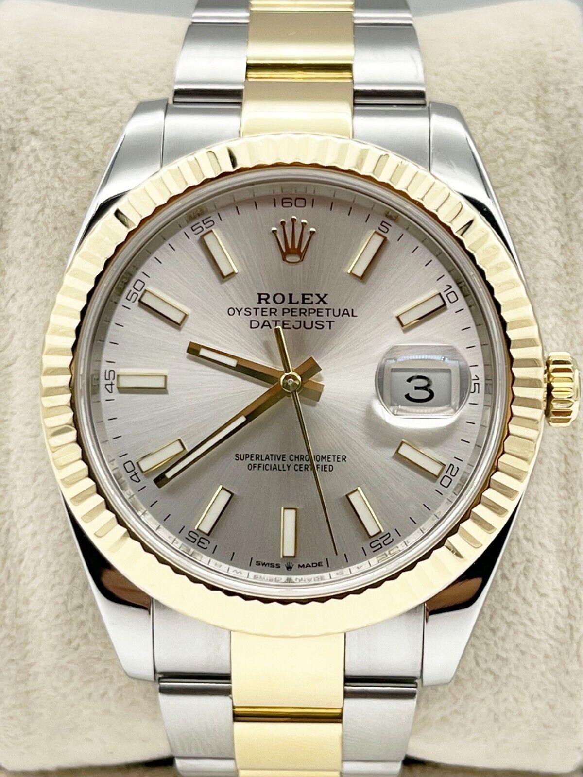 Rolex 126333 Datejust 41 avec cadran argenté or jaune 18 carats et boîte en acier inoxydable Excellent état - En vente à San Diego, CA