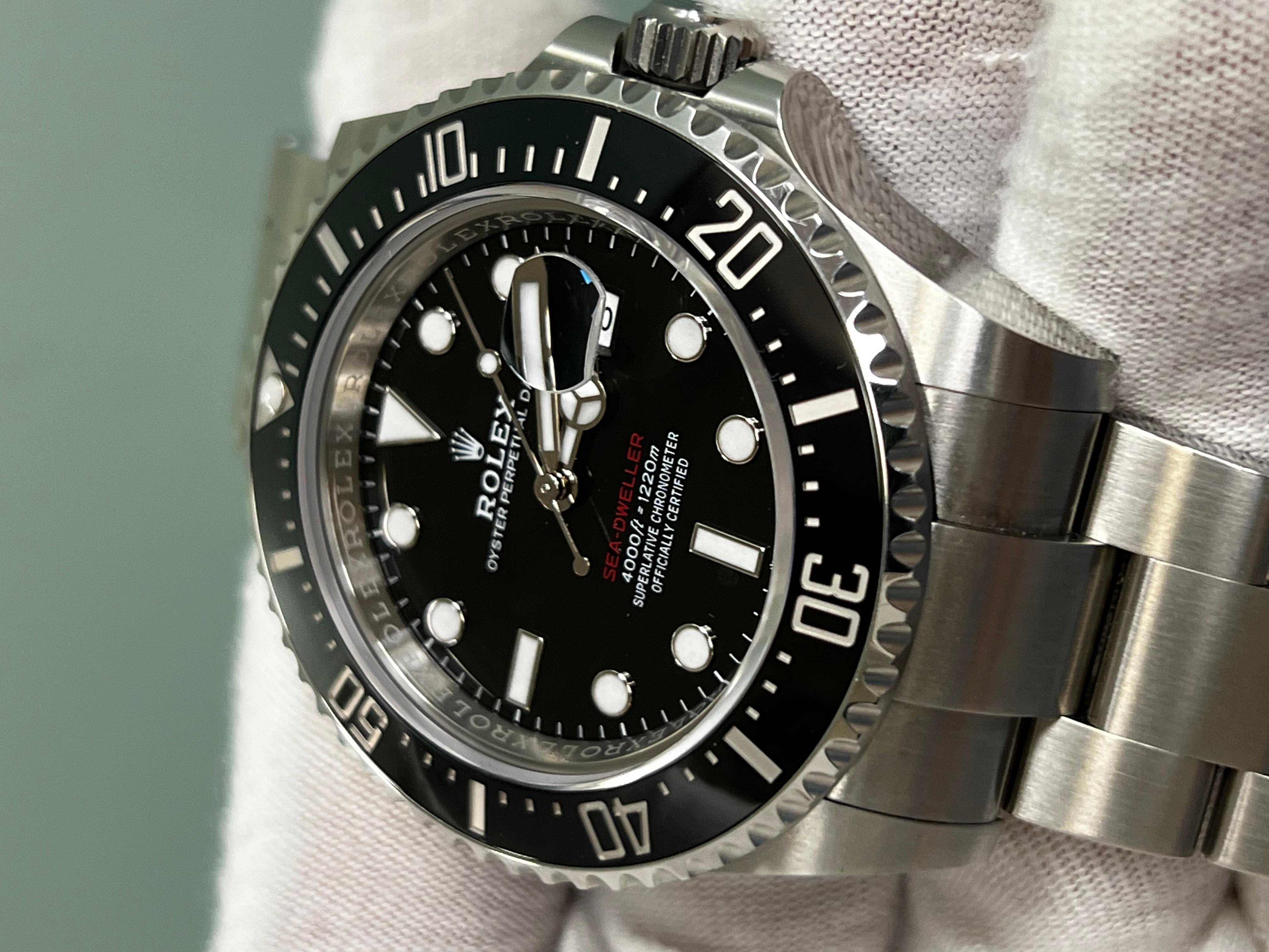 Rolex 126600 Red Sea Dweller Schwarz Keramik Edelstahl Box Papier 2023 6