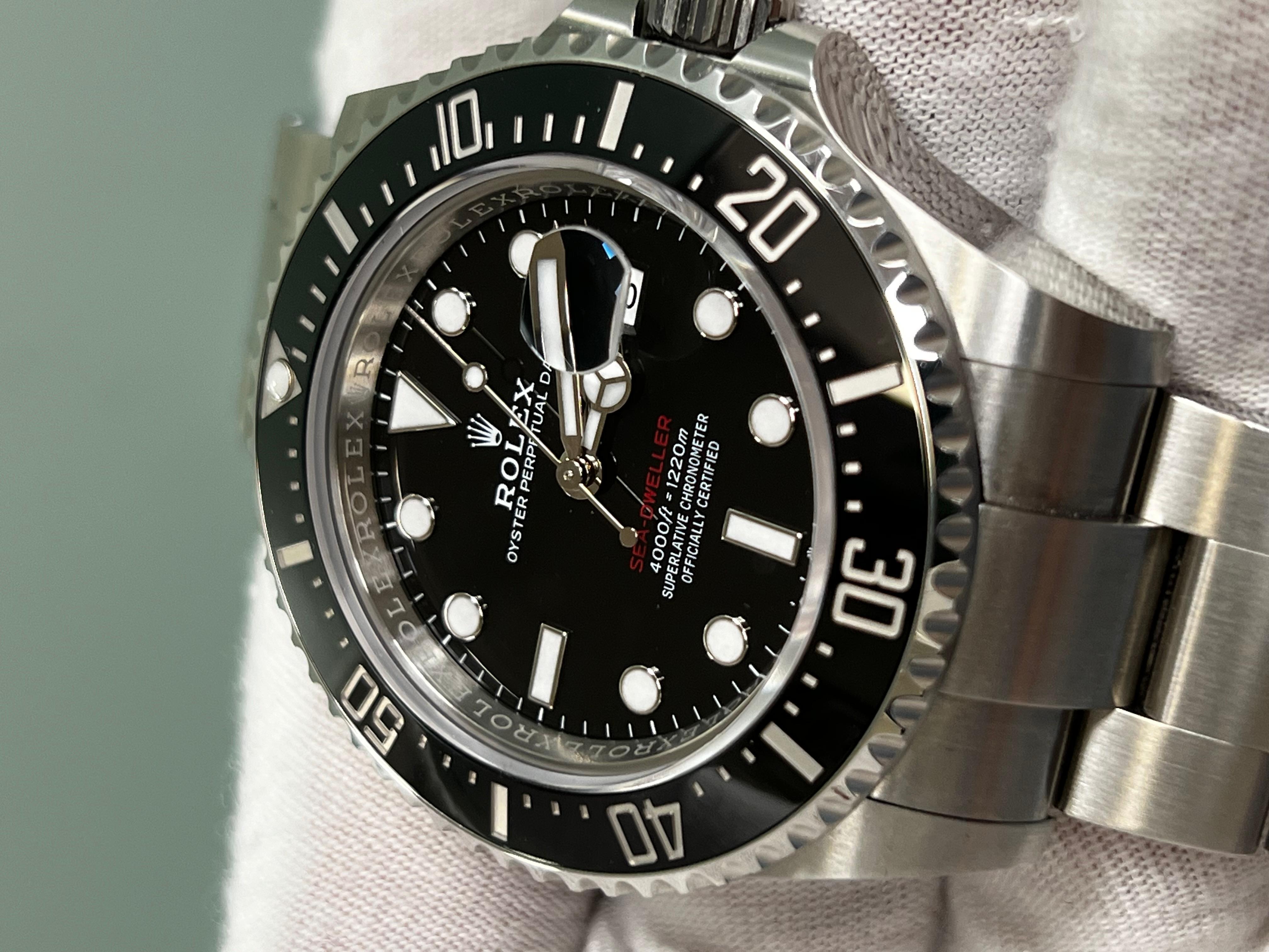 Rolex 126600 Red Sea Dweller Schwarz Keramik Edelstahl Box Papier 2023 5