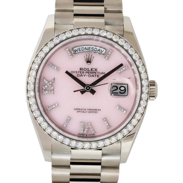 Rolex 128349RBR Day-Date 18k Weißgold Rosa Opal-Zifferblatt Uhr im Angebot  bei 1stDibs