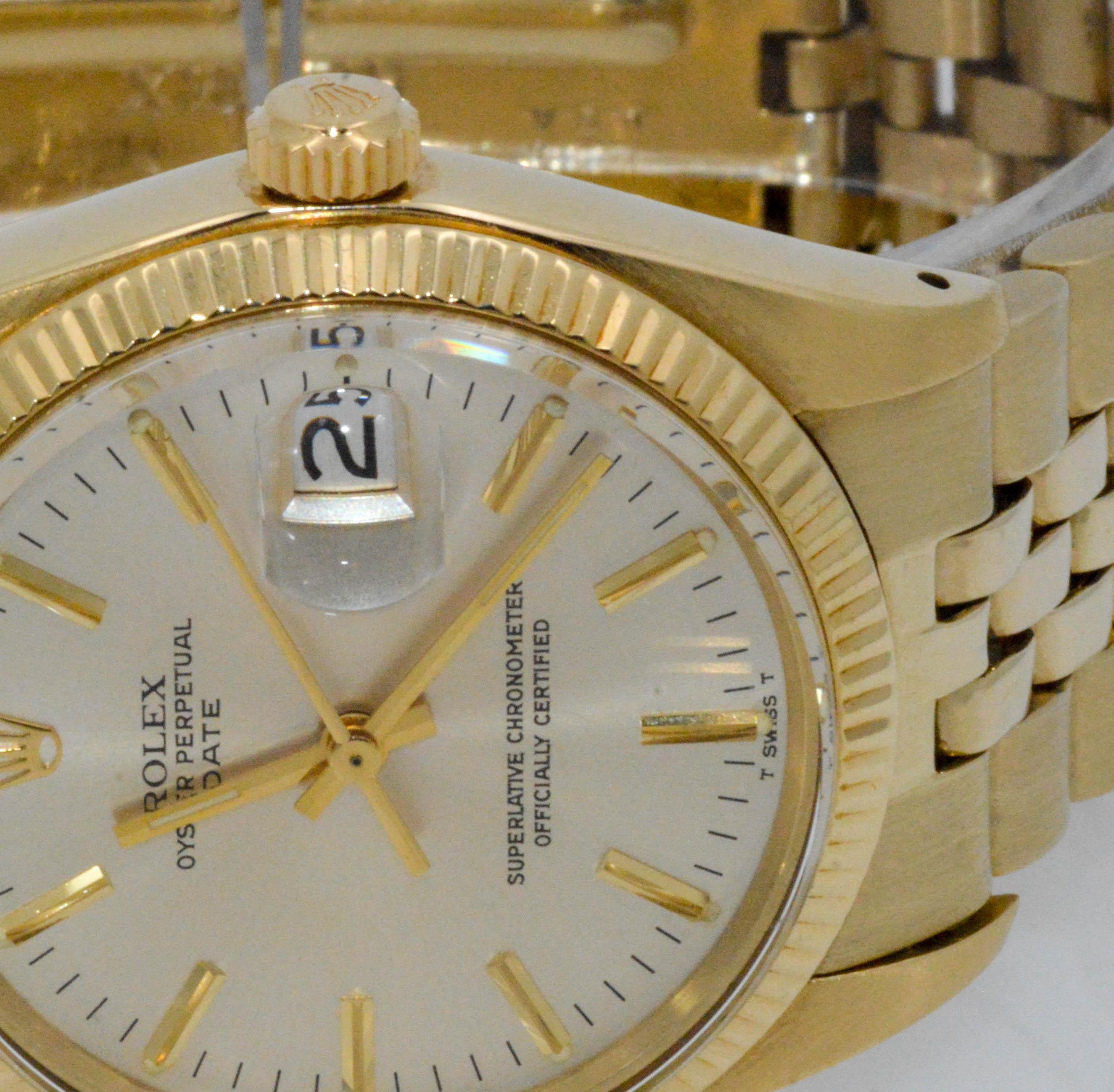 Rolex 14 Karat Yellow Gold Date Silver Streak Dual Jubilee Bracelet Watch In Excellent Condition In Dallas, TX