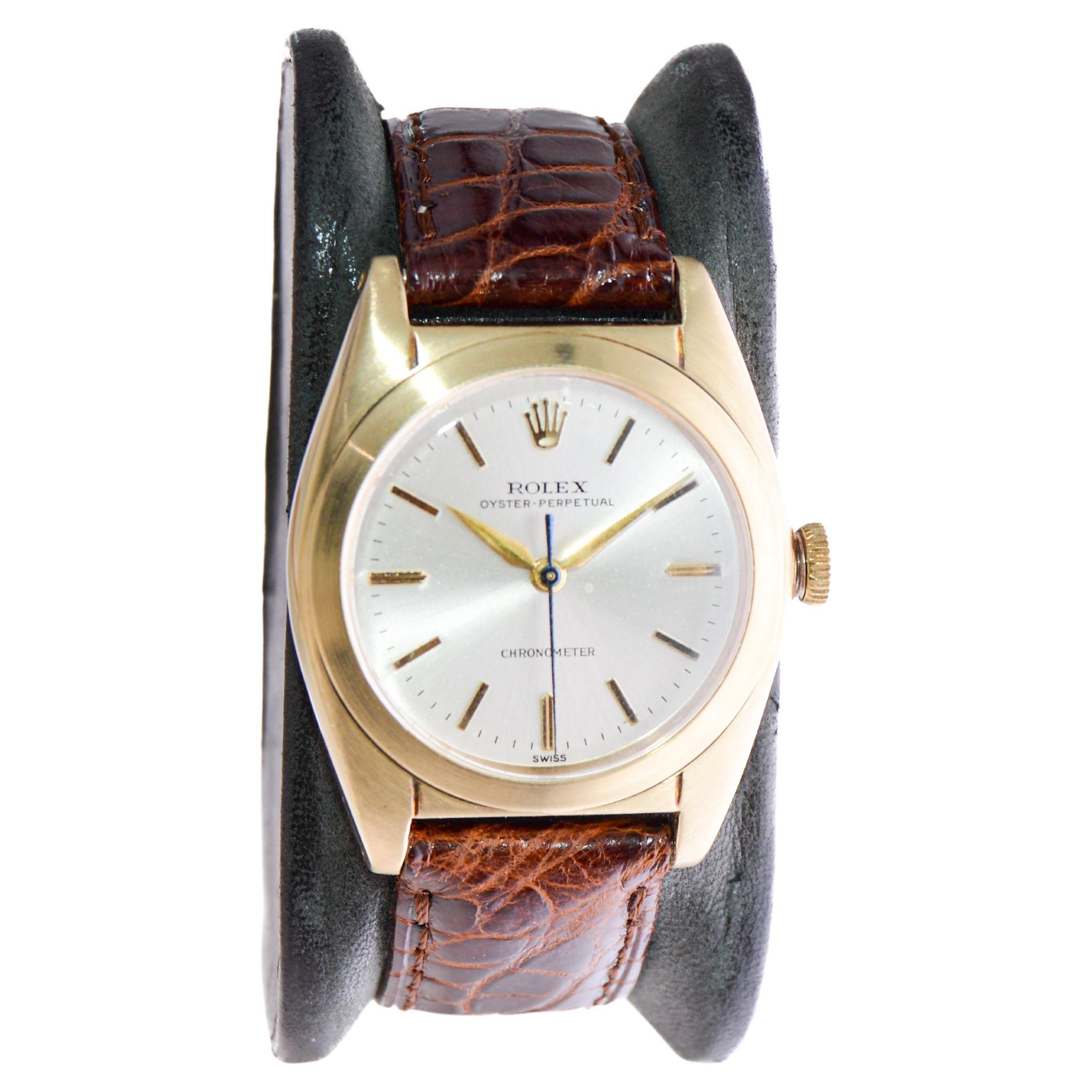Rolex 14Kt. Oyster Perpetual Rare "Bubble Back" with Factory Original Dial 1948 For Sale