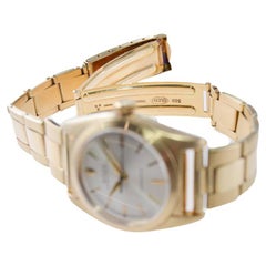 Rolex 14Kt. Rare "Bubble Back" with Original Dial and Rolex Signed Bracelet 1948