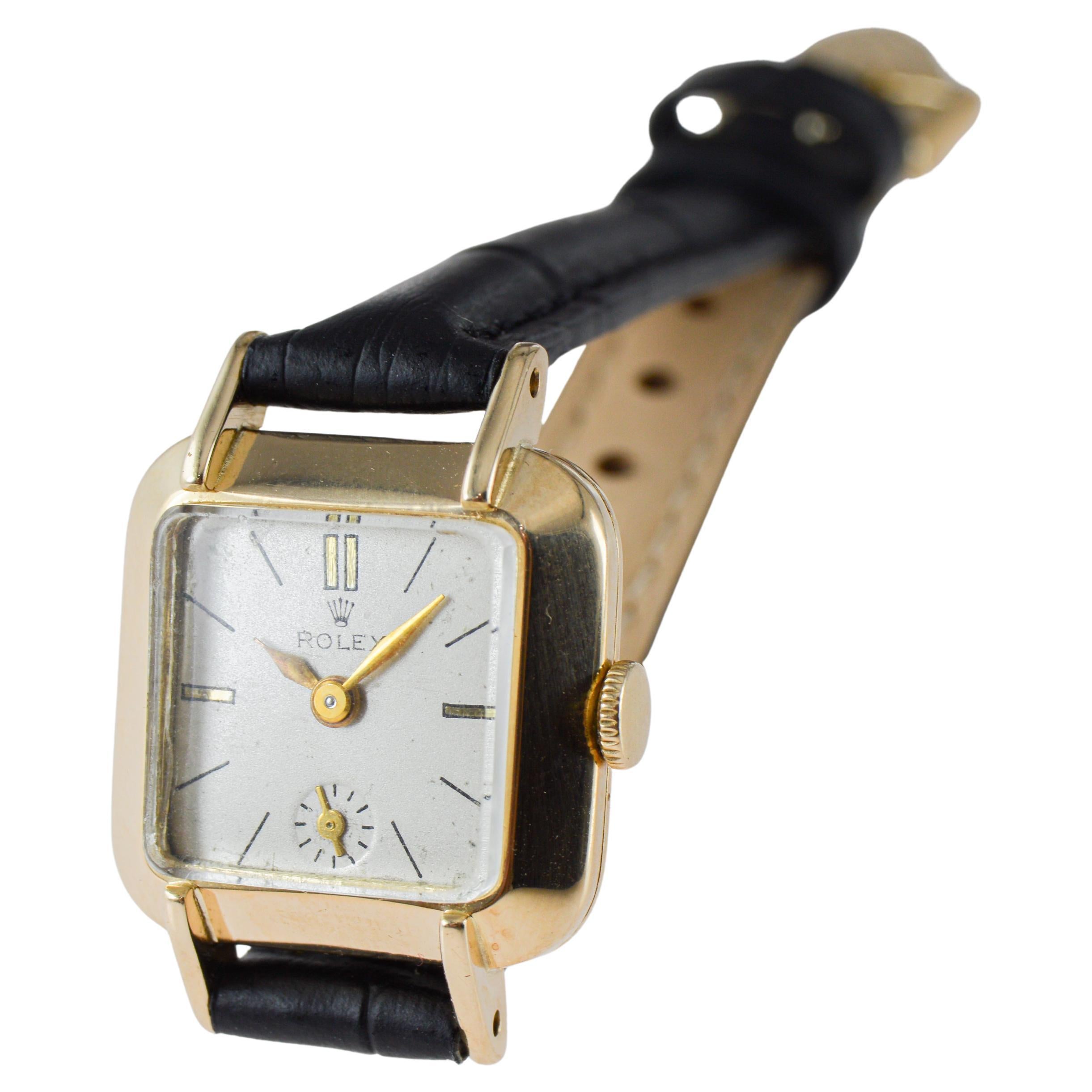 Reloj Rolex de oro macizo de 14 quilates estilo tanque Art Decó para señora circa años 50 en venta 8