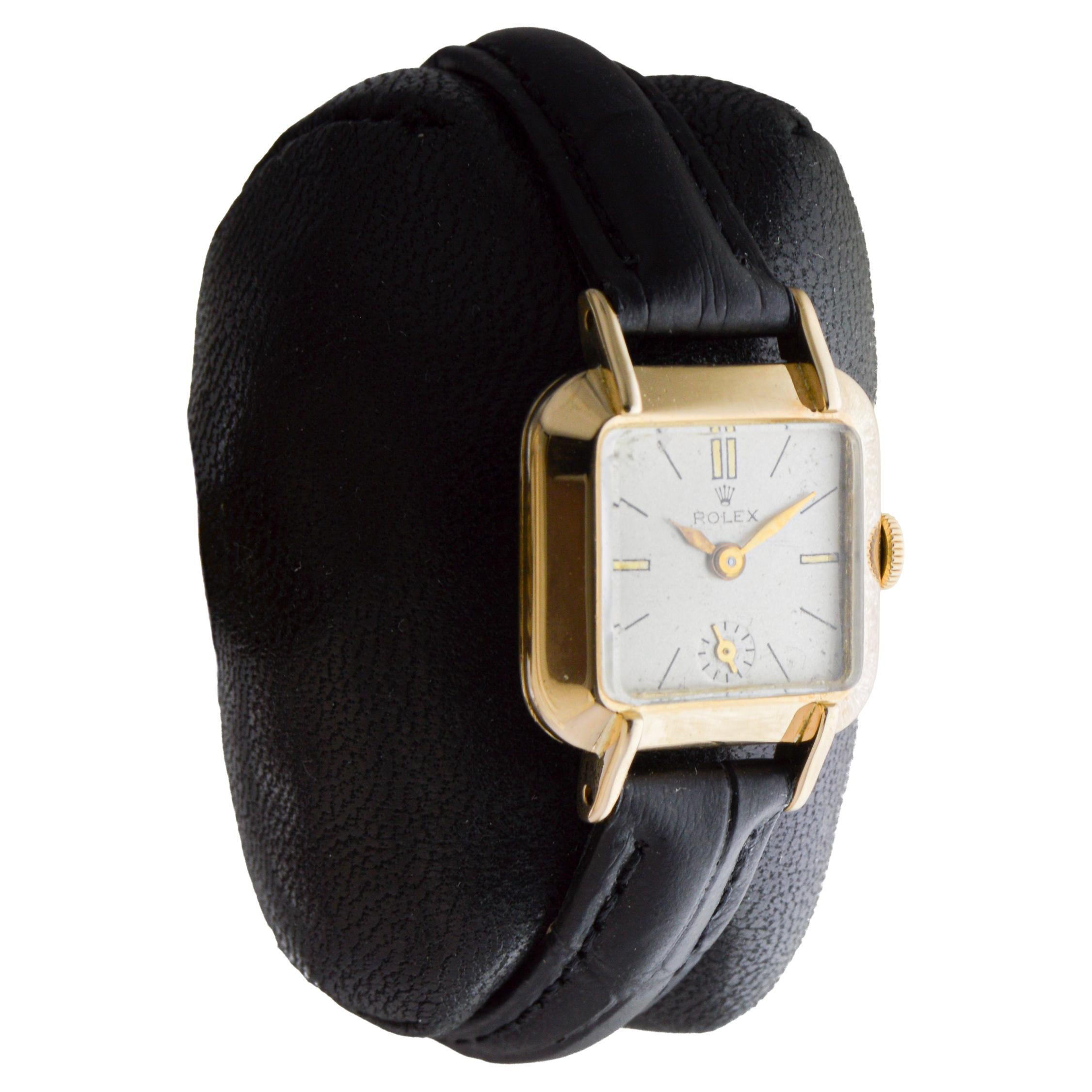 Reloj Rolex de oro macizo de 14 quilates estilo tanque Art Decó para señora circa años 50 en Excelente estado para la venta en Long Beach, CA