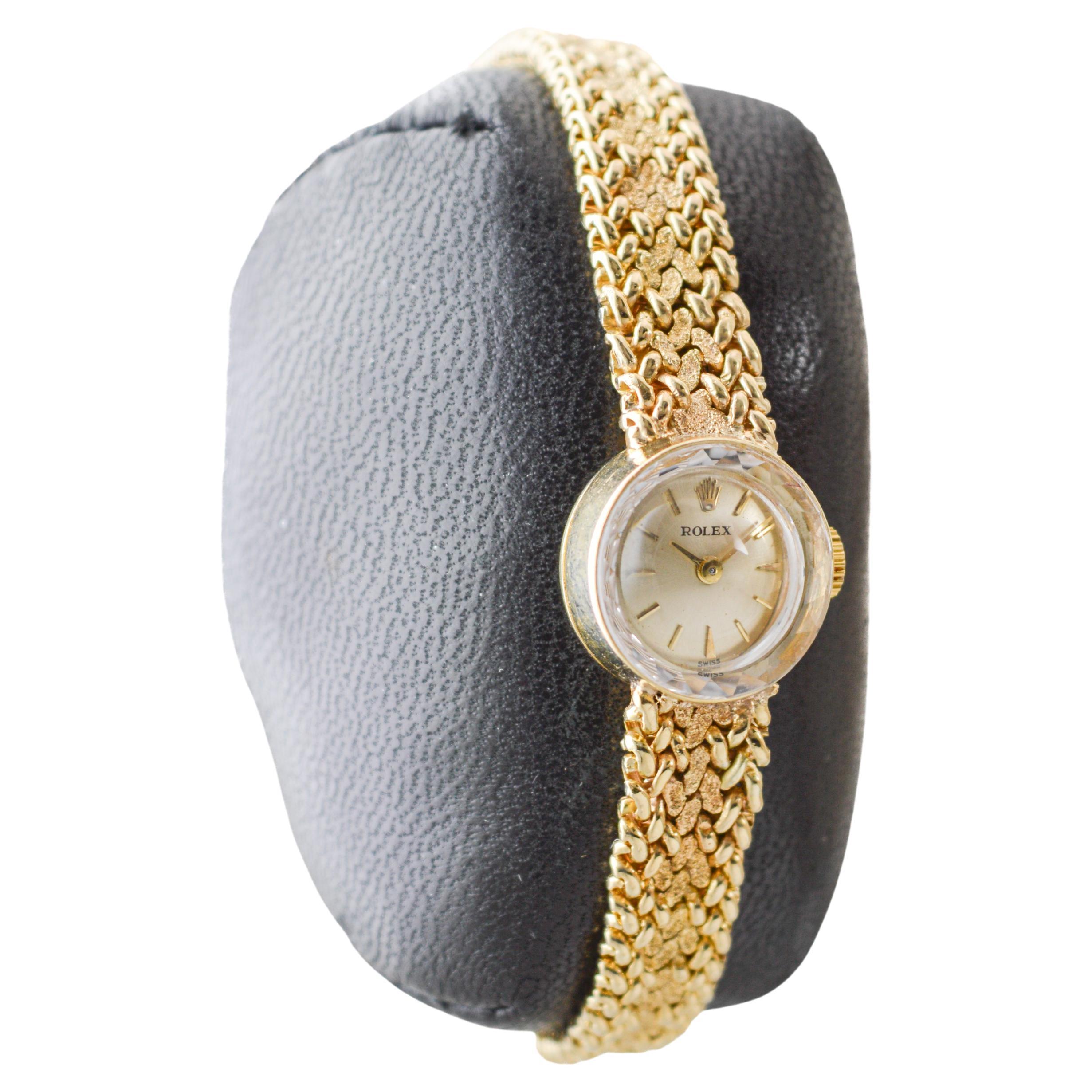 Moderniste Rolex Bracelet pour dames en or massif 14Kt  Montre circa 1960's Entièrement d'origine