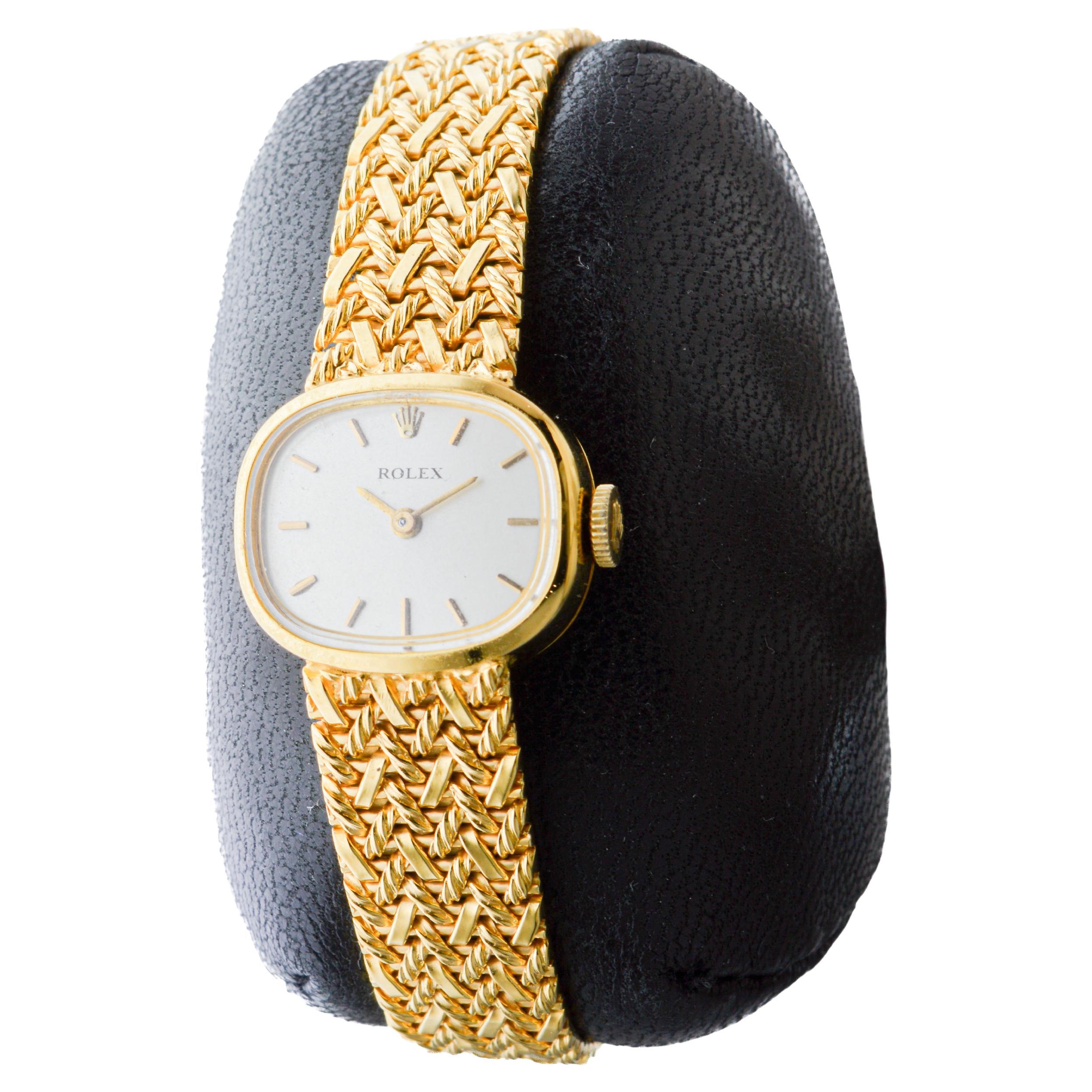 Women's or Men's Rolex 14Kt Solid Gold Ladies Dress Watch circa 1960's For Sale
