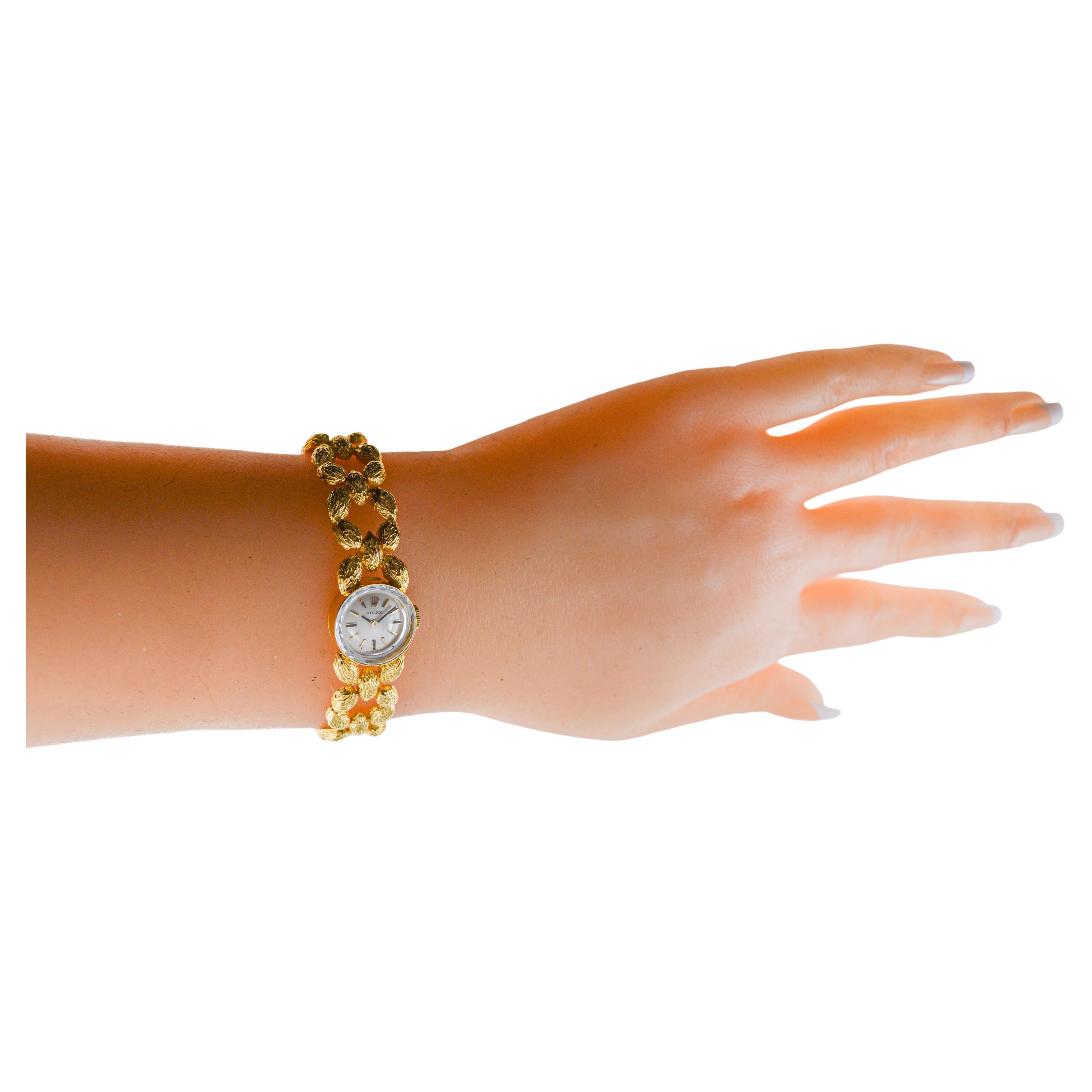 Rolex 14Kt Solid Gold Ladies Dress Watch In Excellent Condition For Sale In Long Beach, CA