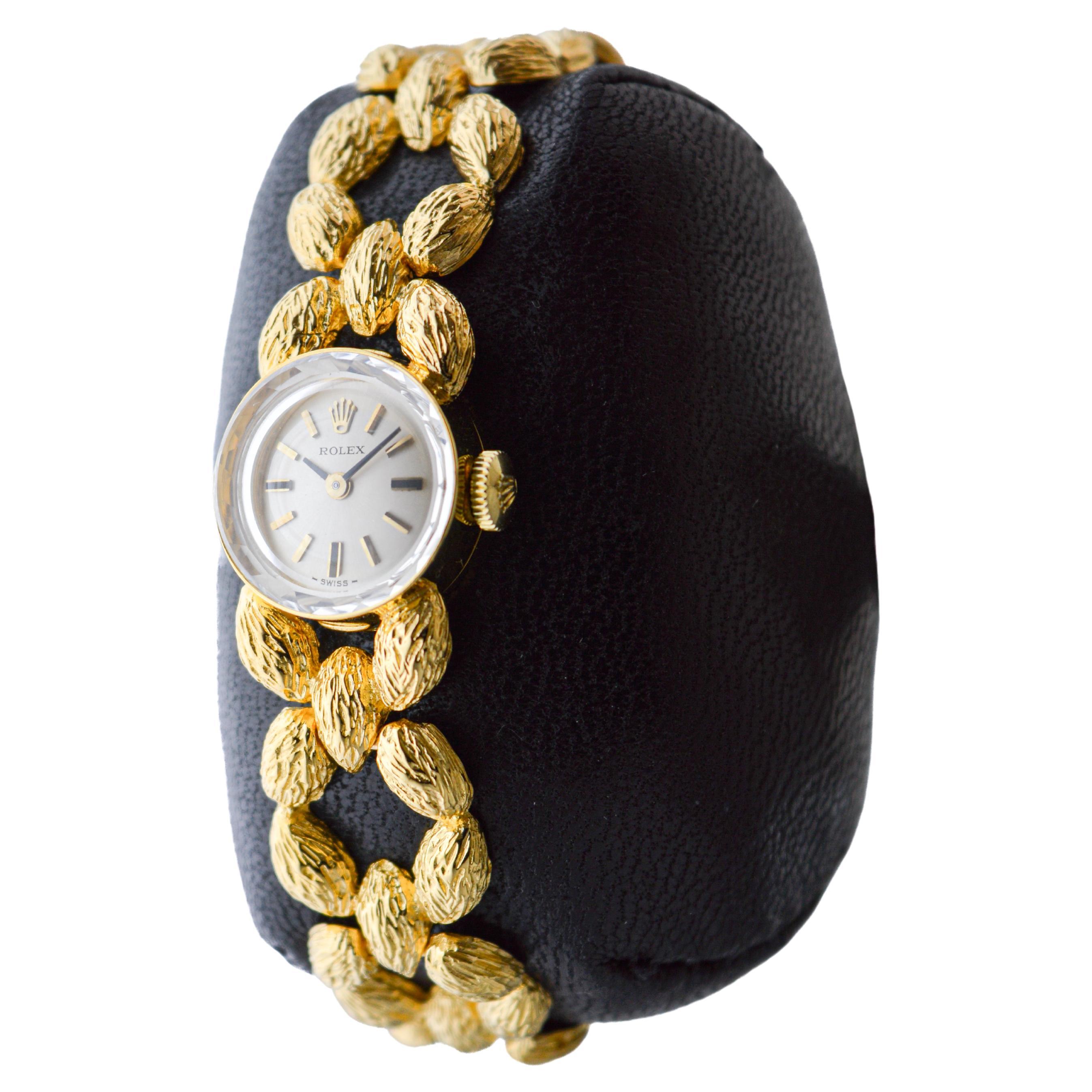 Rolex 14Kt Solid Gold Ladies Dress Watch For Sale 3