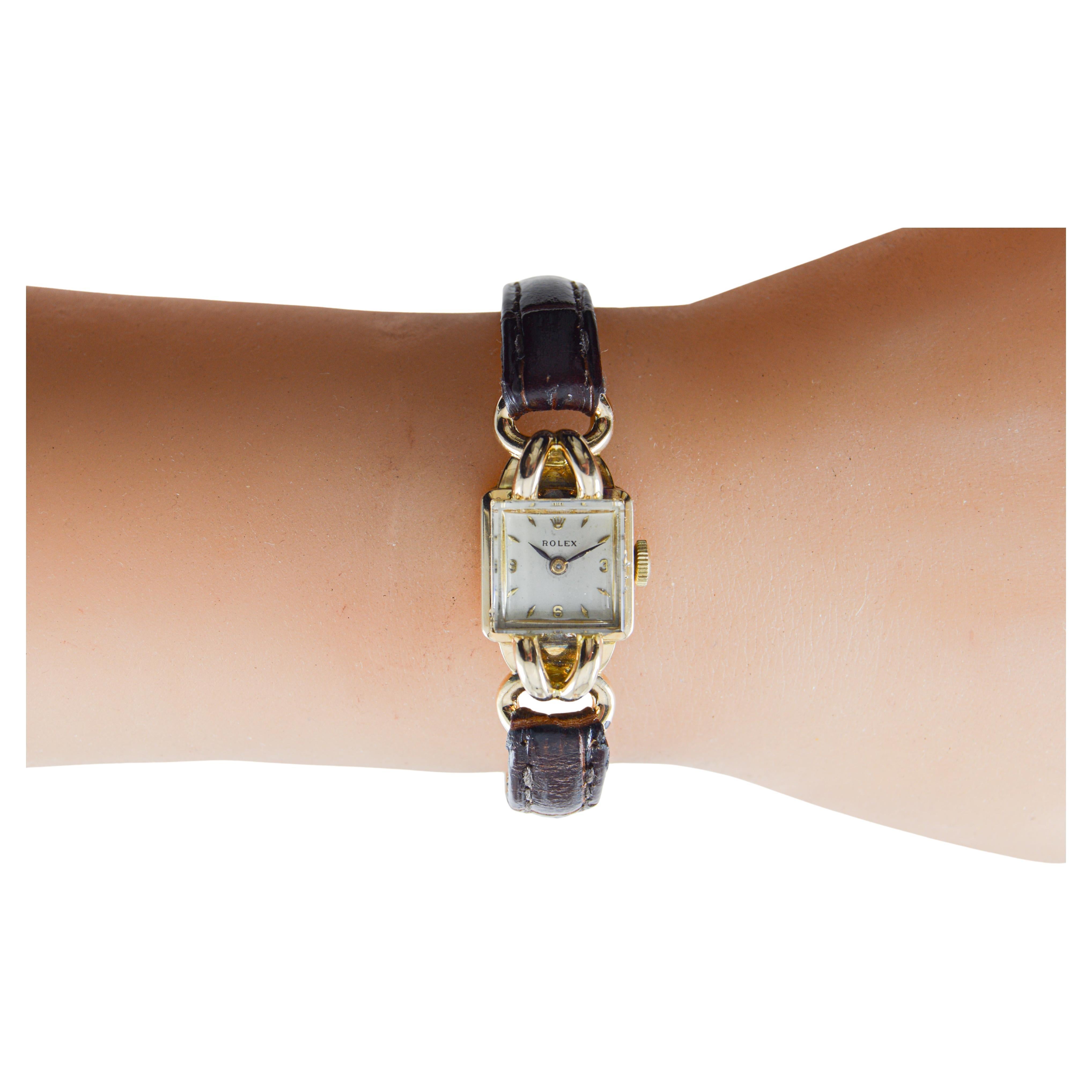 Rolex Montre Art déco pour dames en or jaune massif 14Kt circa 1954 en vente 14