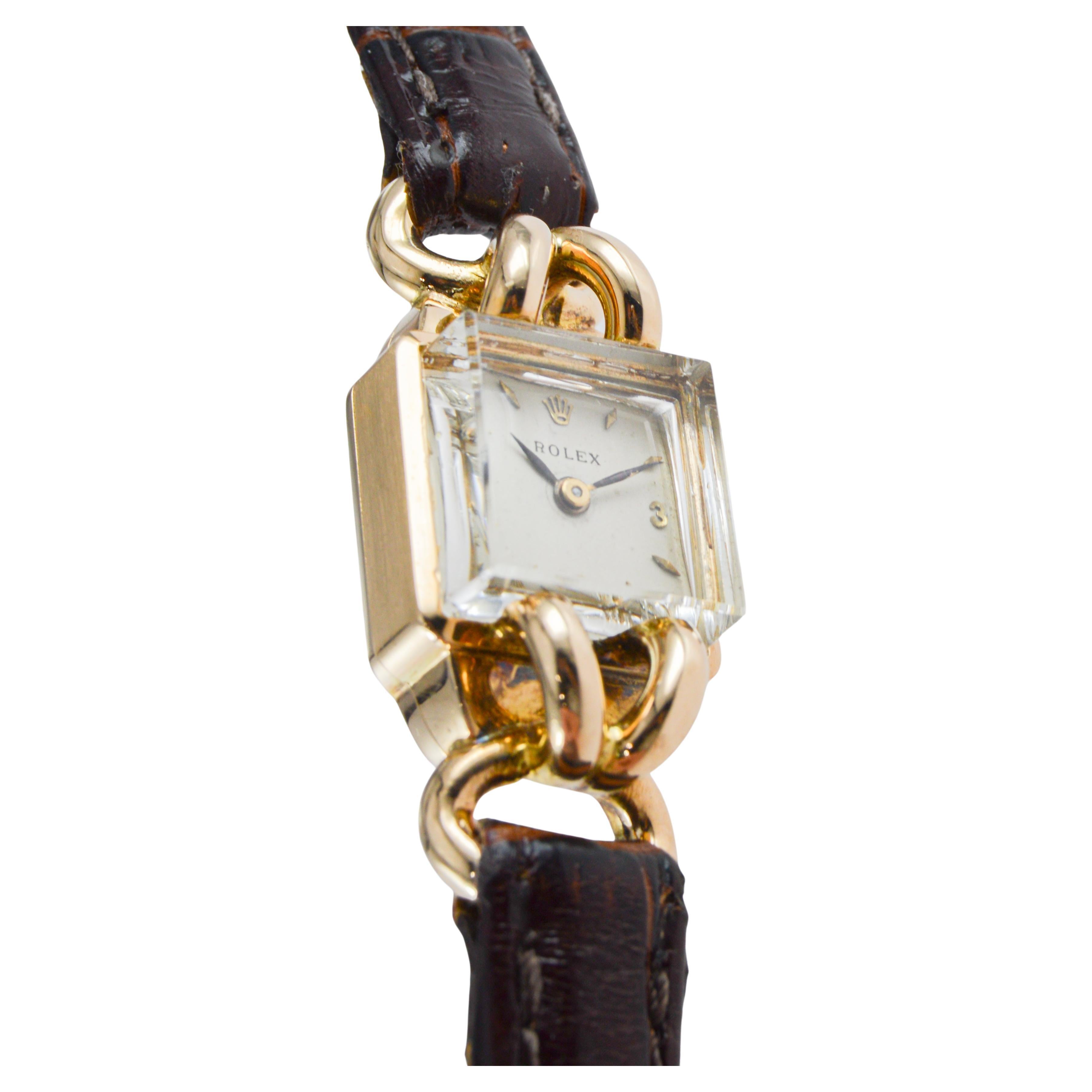 Rolex Montre Art déco pour dames en or jaune massif 14Kt circa 1954 en vente 5