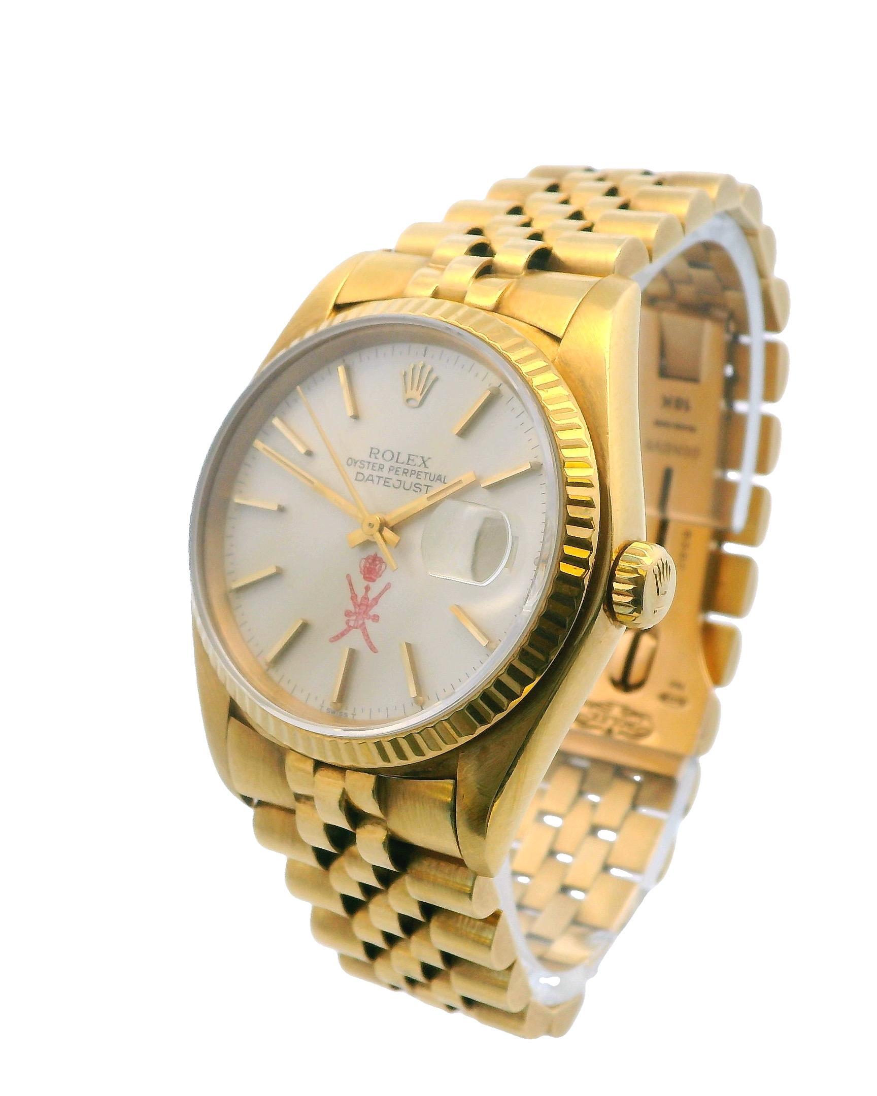 Women's or Men's Rolex 16018 18k Yellow Gold Red Khanjar Dial Vintage Watch For Sale