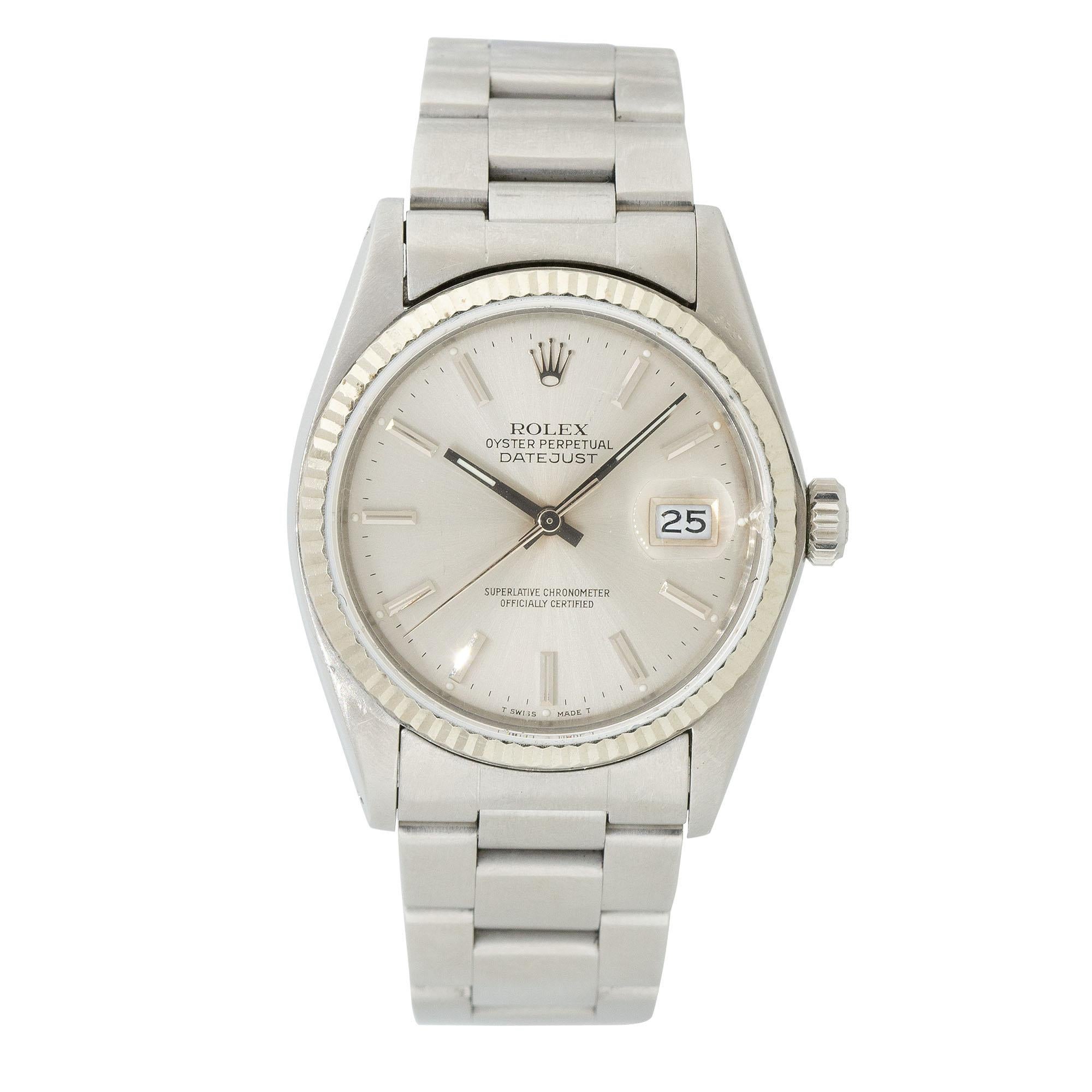 Rolex 16030 Datejust Stainless Steel 36mm Silver Dial Watch
The Rolex 16030 Datejust is a classic and iconic stainless steel wristwatch with a 36mm case size. It features a silver dial, which gives it an elegant and timeless appearance. The watch is
