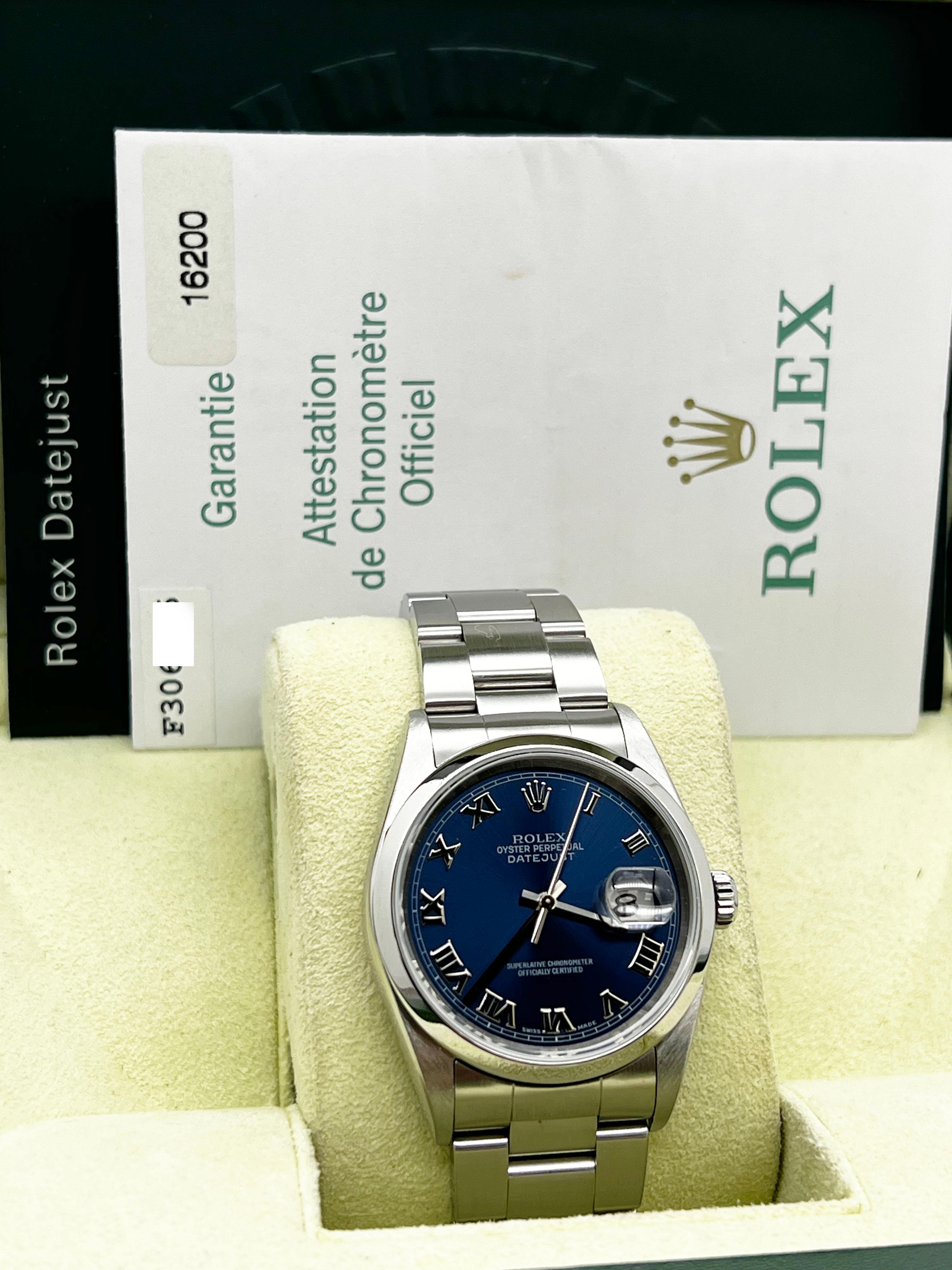 Stilnummer: 16200



Seriennummer: F306***



Jahr: 2004

 

Modell: Datejust 

 

MATERIAL des Gehäuses: Rostfreier Stahl 

 

Band: Rostfreier Stahl 

 

Lünette: Edelstahl  Glatte Lünette 

 

Zifferblatt: Blaues römisches Zifferblatt 

