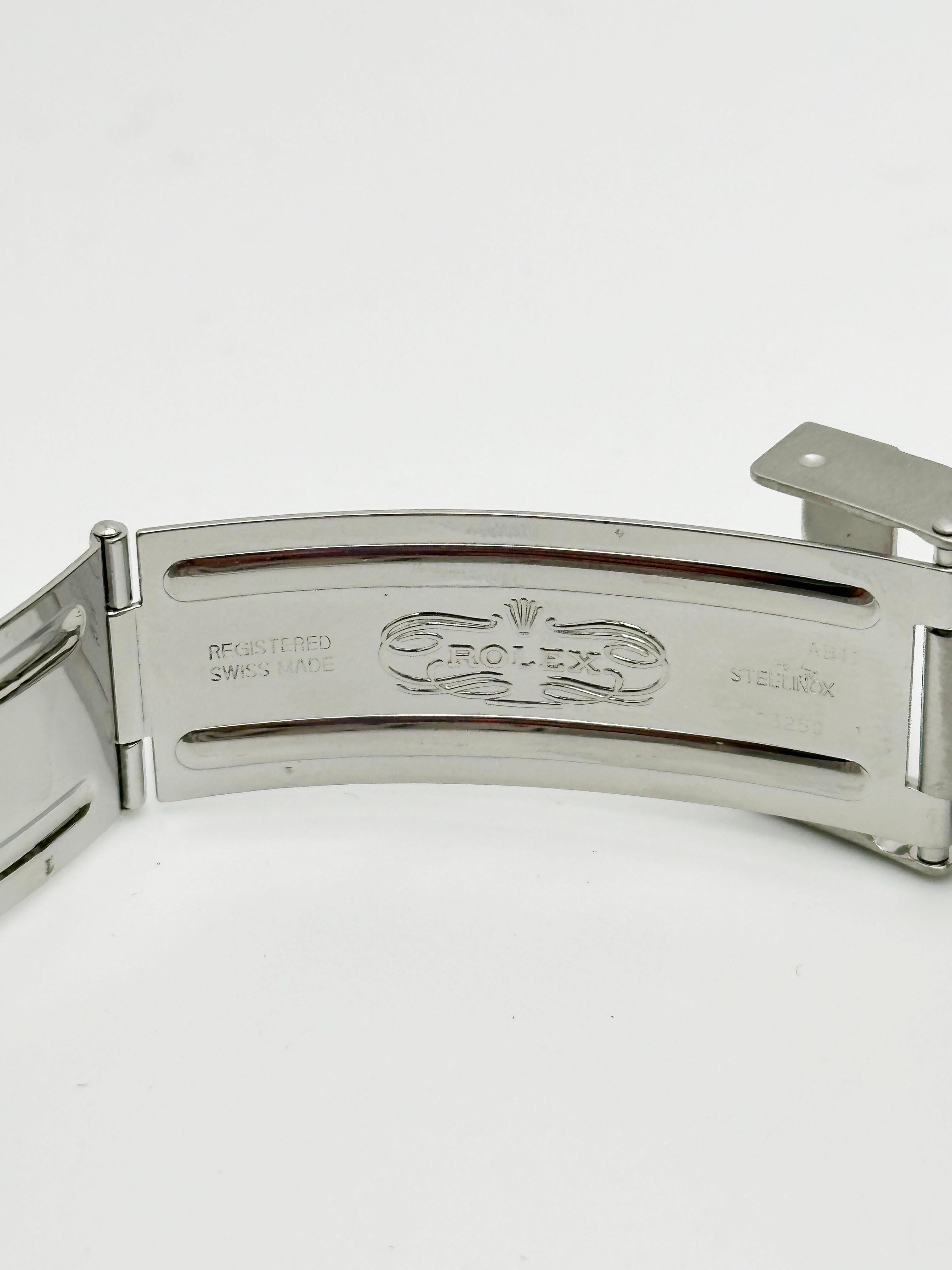 Rolex Submariner Date 16610 40mm Schwarzer Edelstahl Box Papier 2001 3