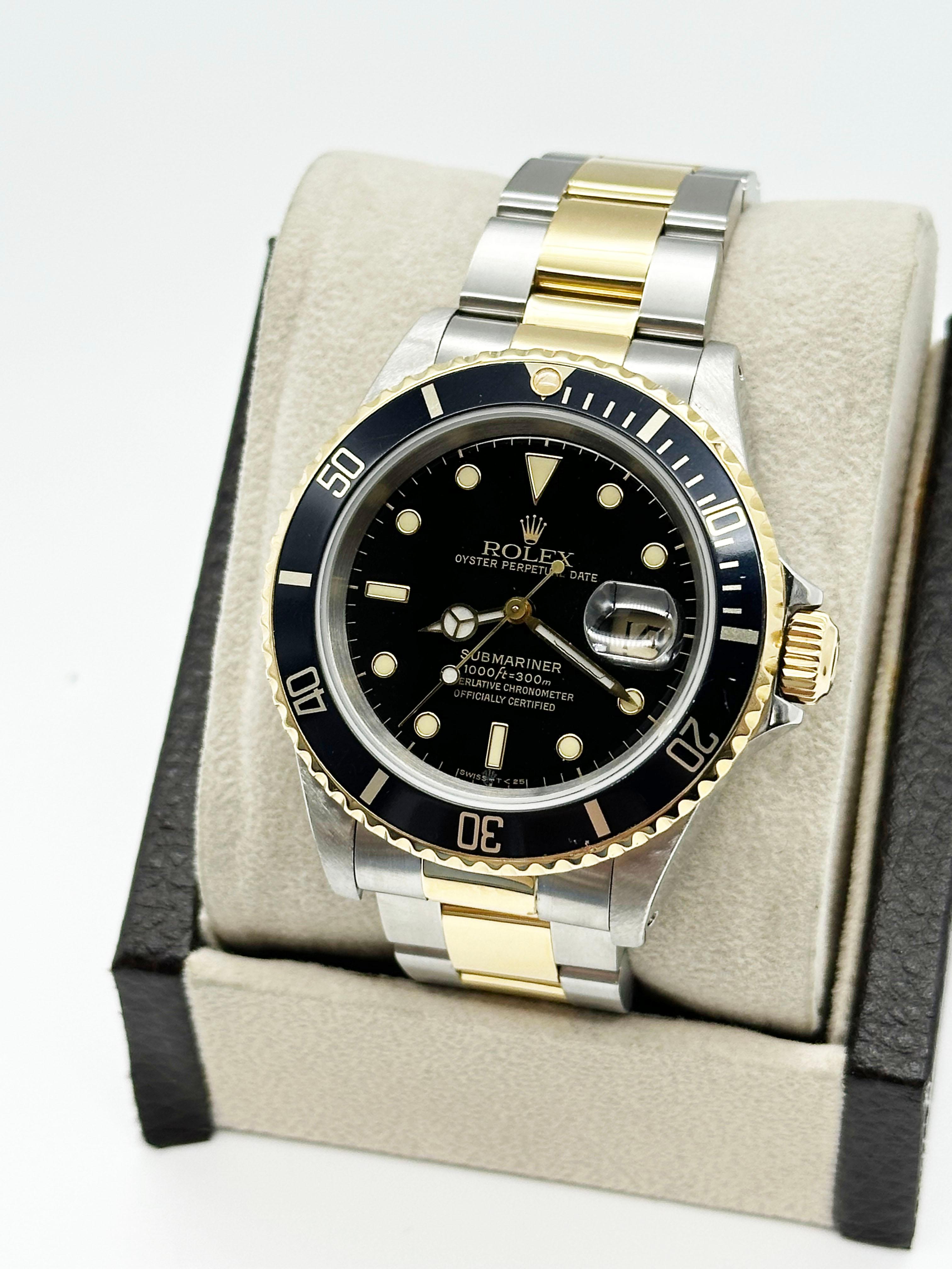 Rolex 16613 Submariner 18K Gelbgold Edelstahl Schwarz 40mm im Zustand „Hervorragend“ in San Diego, CA