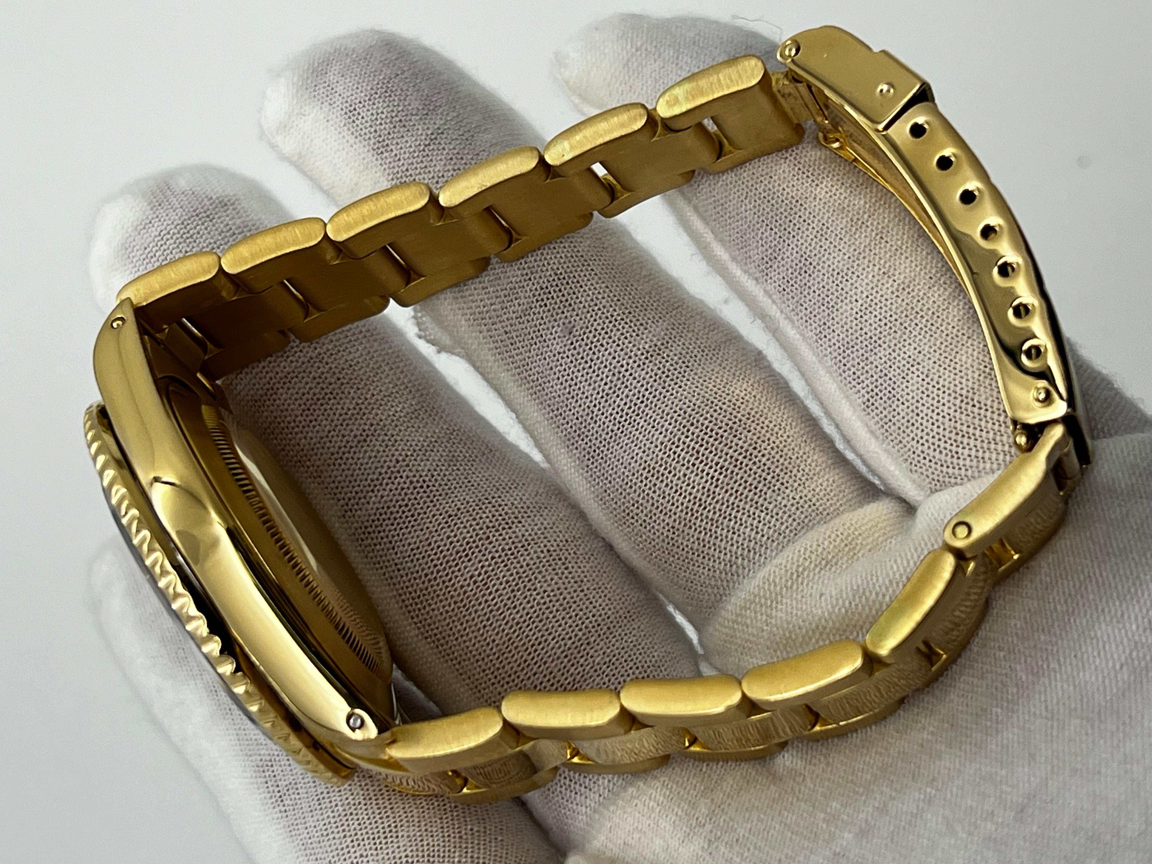 Rolex Submariner 16618 Blue Dial 18K Yellow Gold Original Box 6