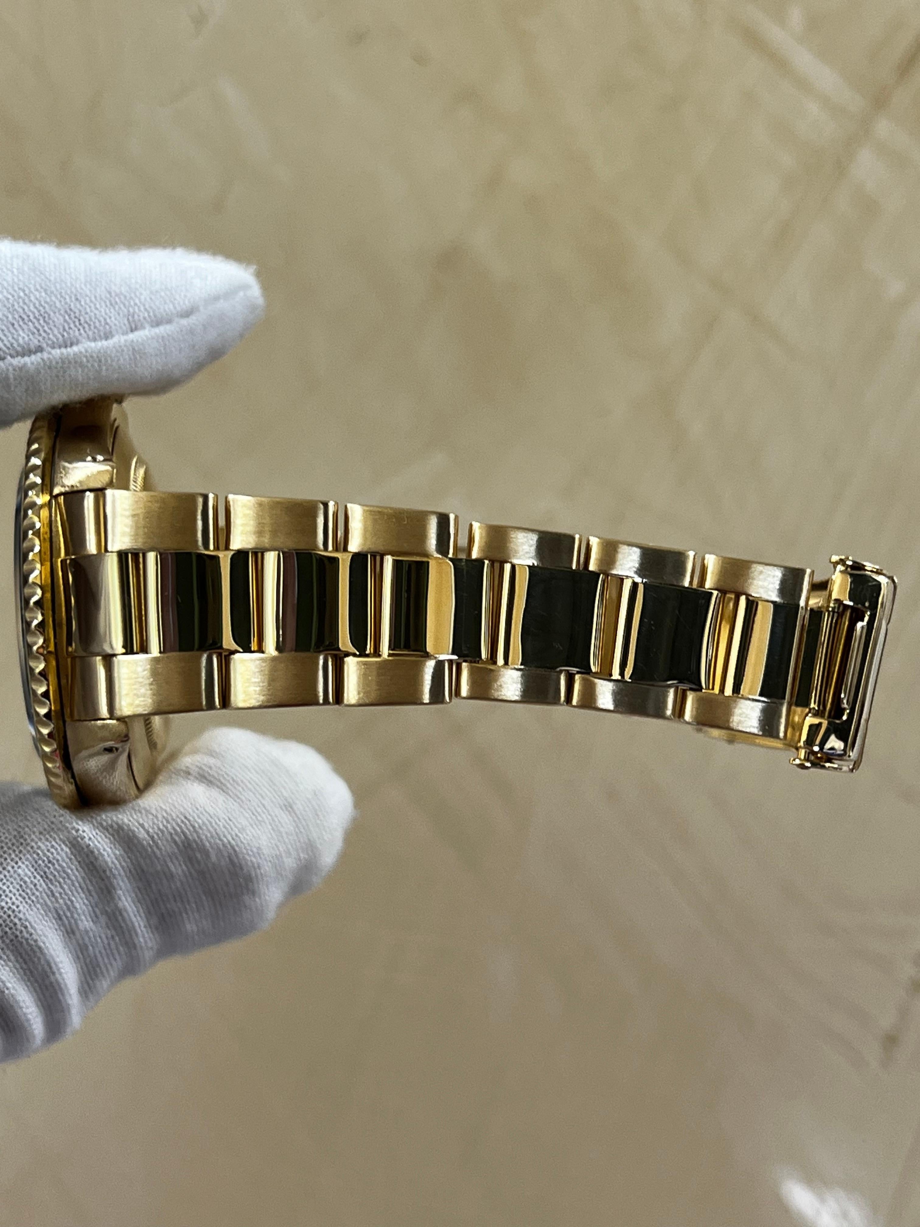 Rolex Submariner 16618 Blue Dial 18K Yellow Gold Original Box 9
