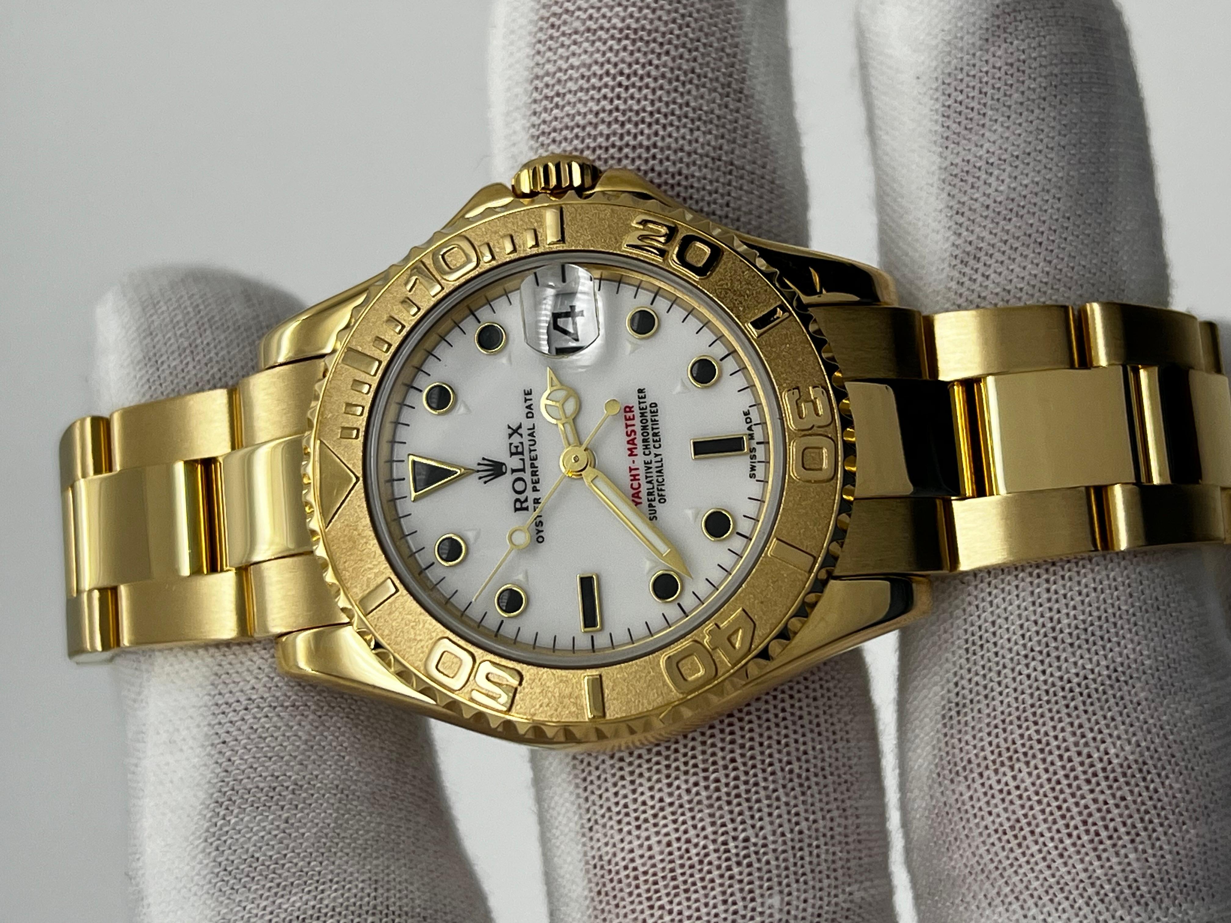 Women's or Men's Rolex 168628 Yacht Master Midsize 35mm 18K Yellow Gold Rolex Box For Sale