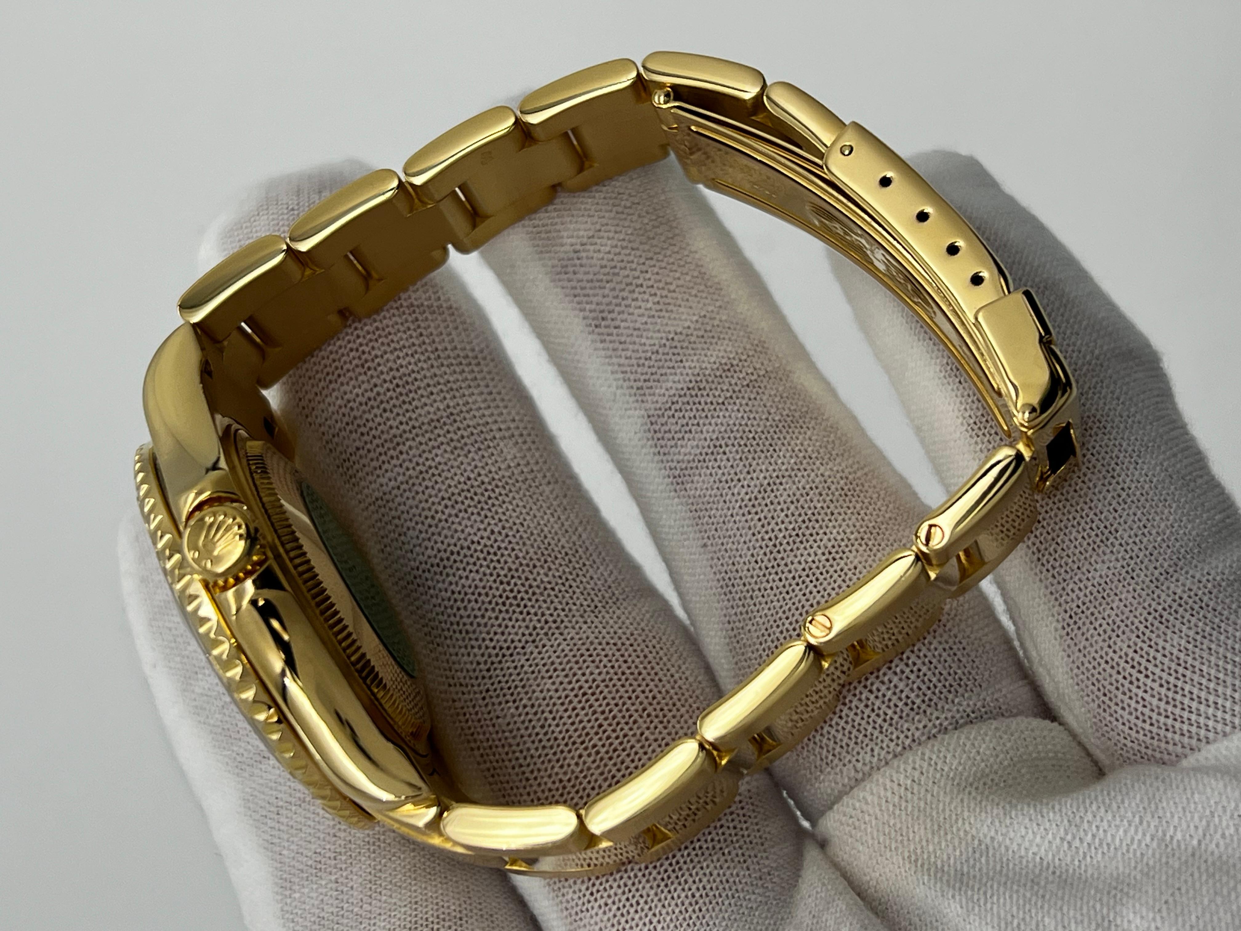 Rolex 168628 Yacht Master Midsize 35mm 18K Yellow Gold Rolex Box For Sale 1