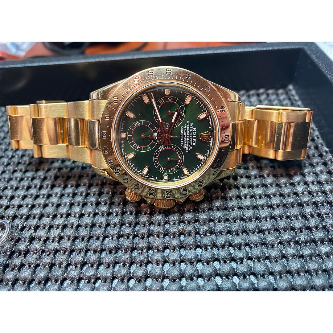 Rolex 18 K Yellow Gold Daytona SN Y335206 Watch For Sale 3