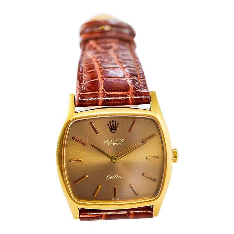 Women's or Men's Rolex 18 Karat Gold Cellini Cushion Shaped Watch, circa 1980s