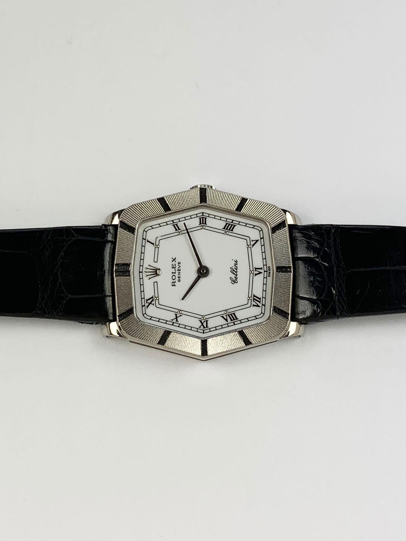 Rolex 18 Karat White Gold Cellini Geometric Manual Wind Wristwatch In Excellent Condition For Sale In New York, NY