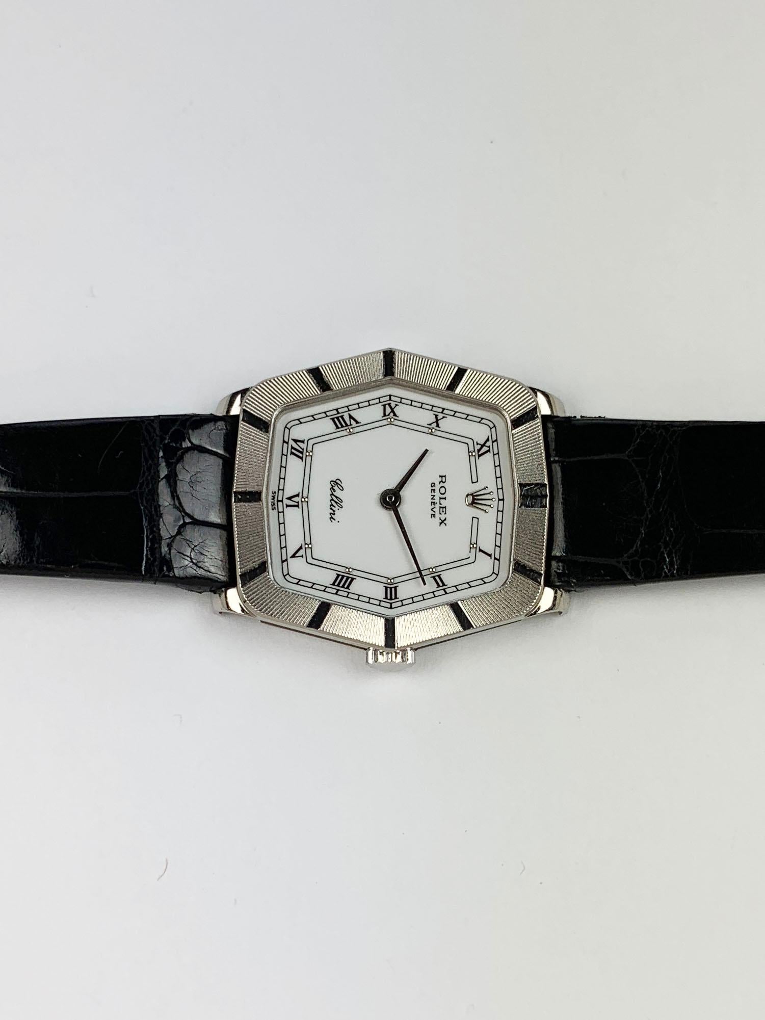 Rolex 18 Karat White Gold Cellini Geometric Manual Wind Wristwatch In Excellent Condition For Sale In New York, NY