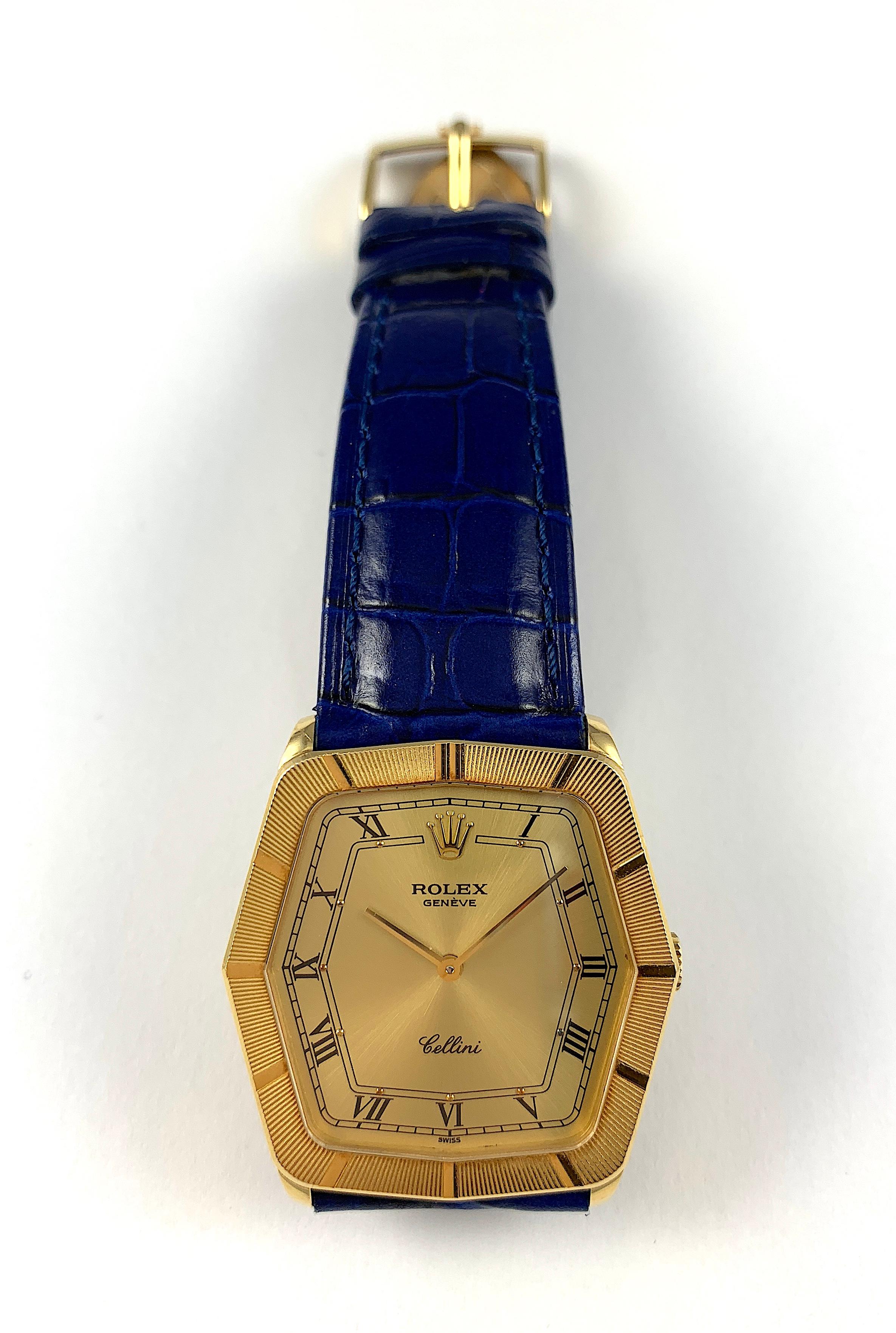 Rolex 18 Karat Yellow Gold Cellini Geometric Manual Wind Wristwatch, 1990s 2